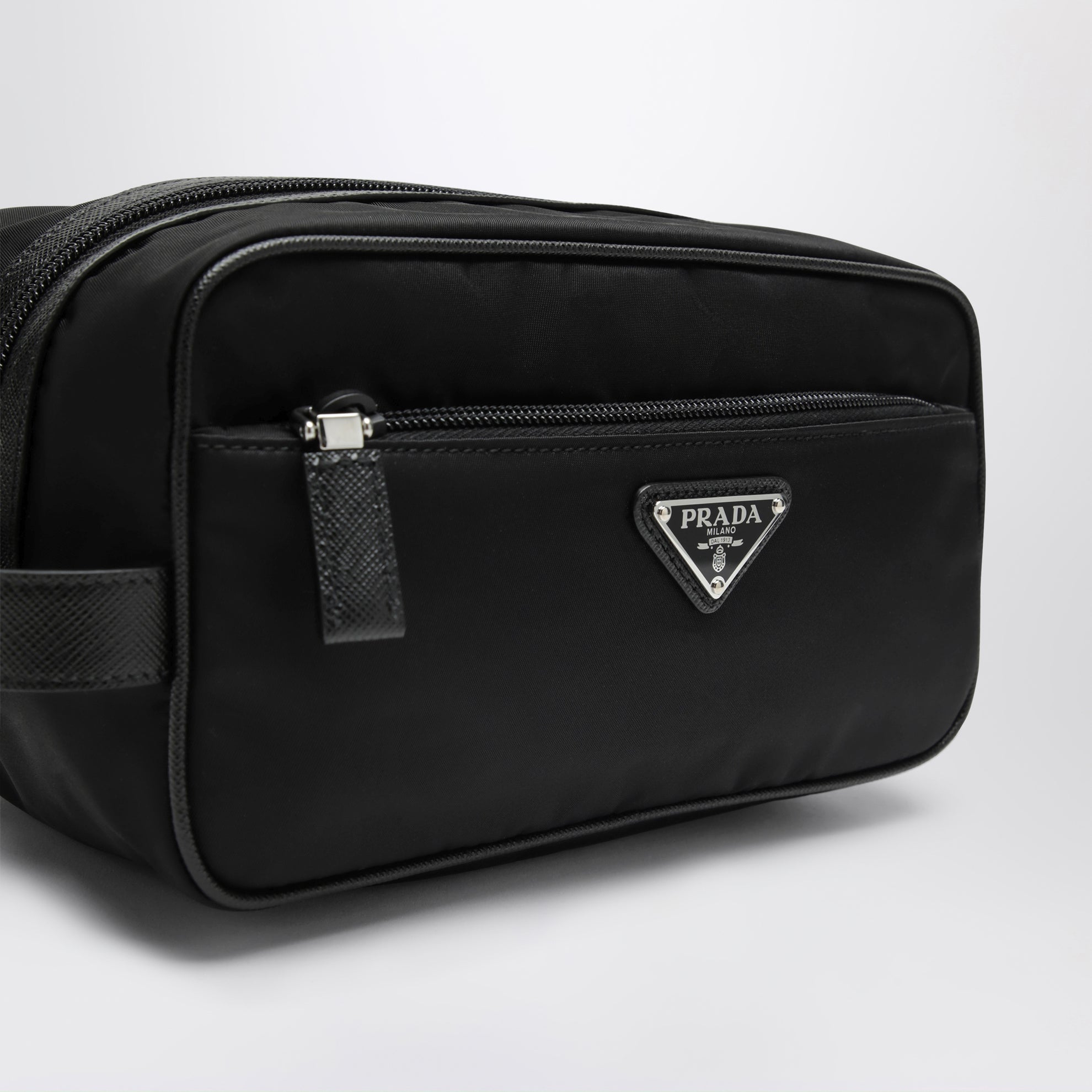 Portatutto nero in Re-Nylon e pelle