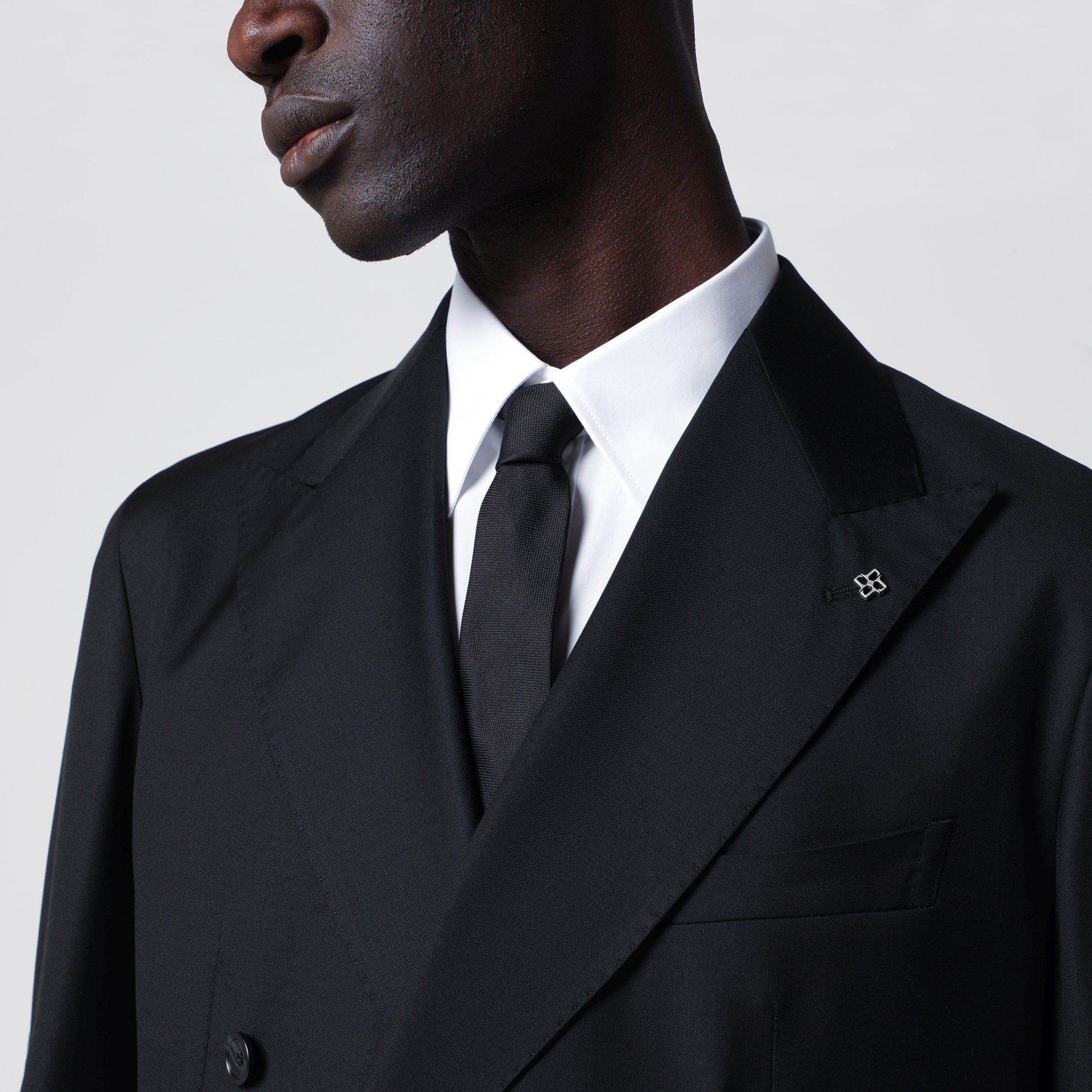 Costume Cuscroisée noire en laine