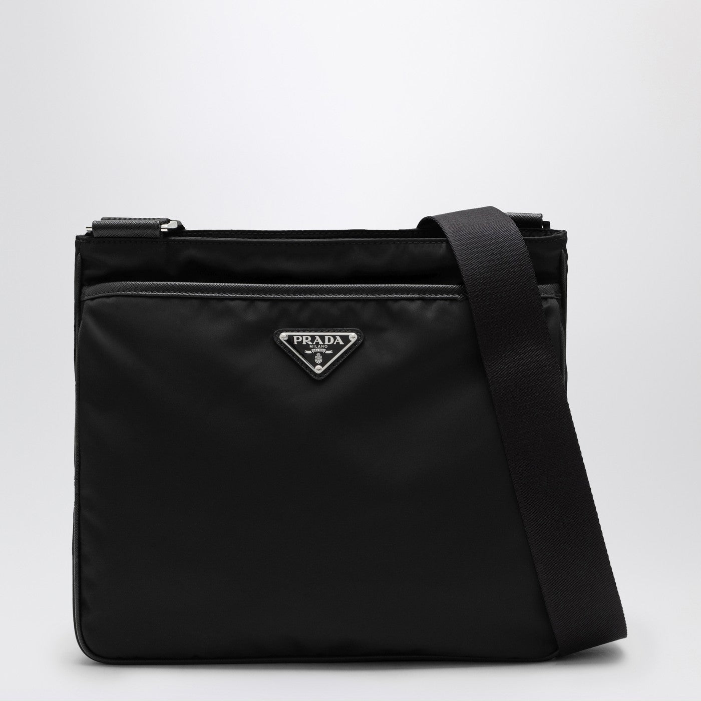 Borsa messenger nera in Re-Nylon