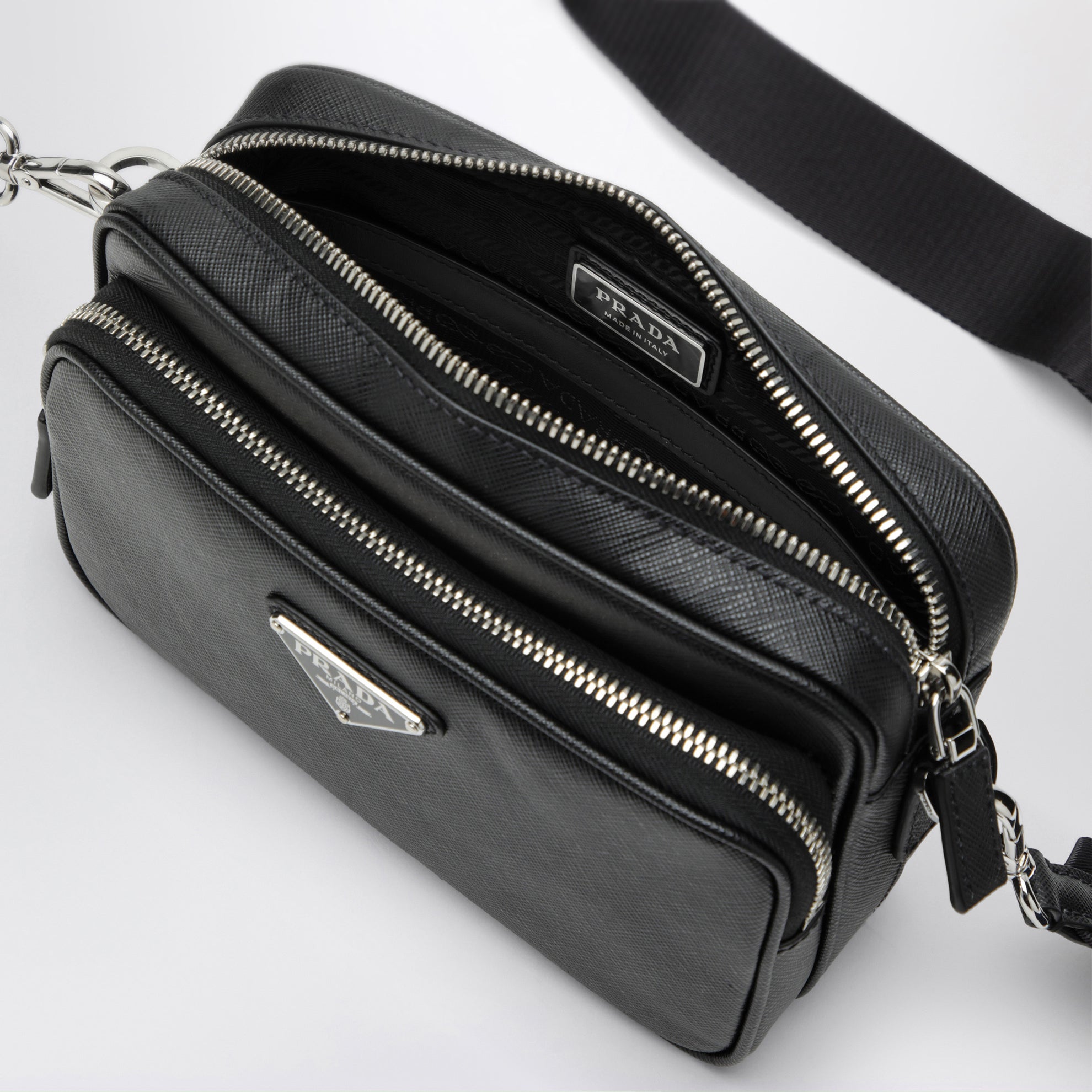 Borsa a tracolla in pelle Saffiano nera