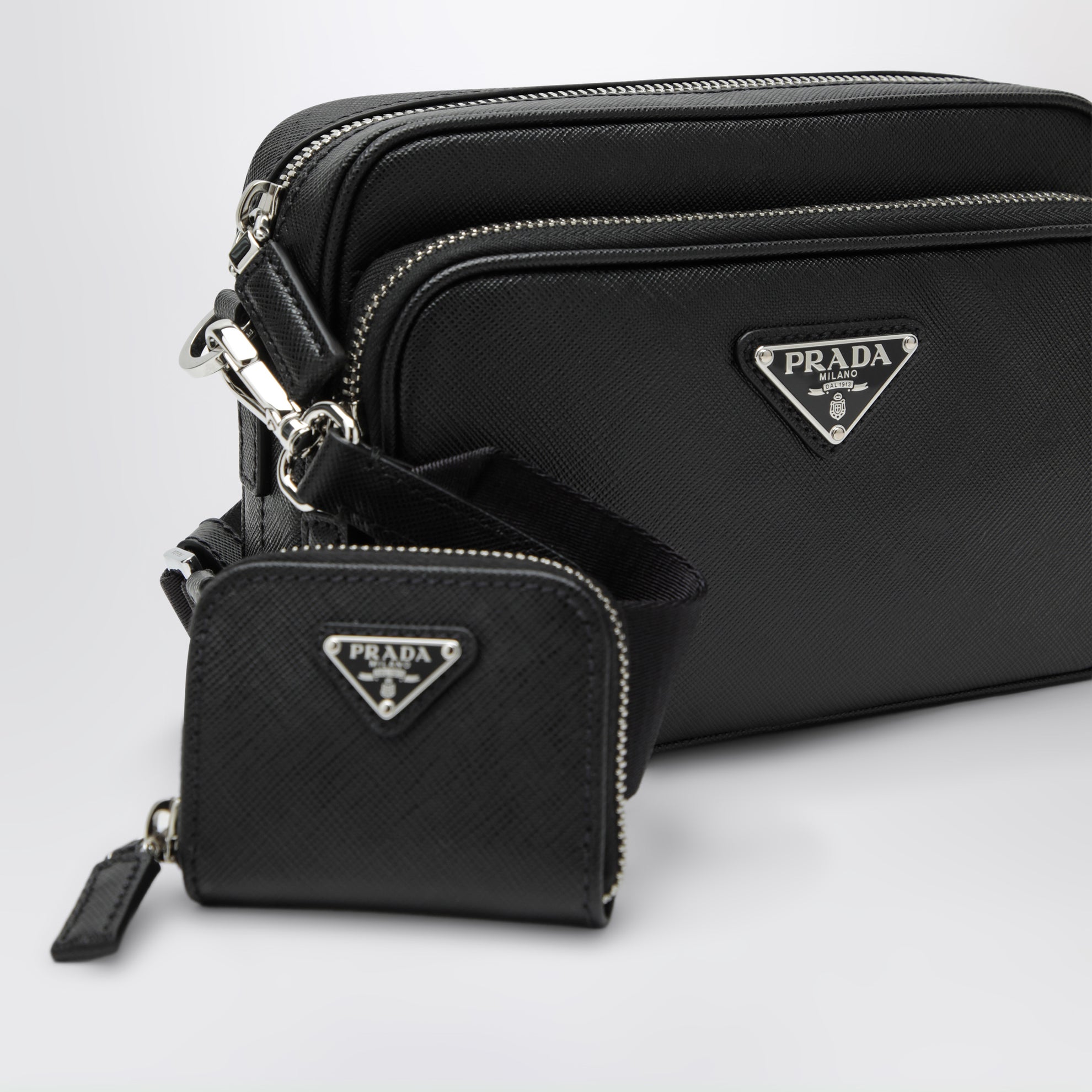 Borsa a tracolla in pelle Saffiano nera