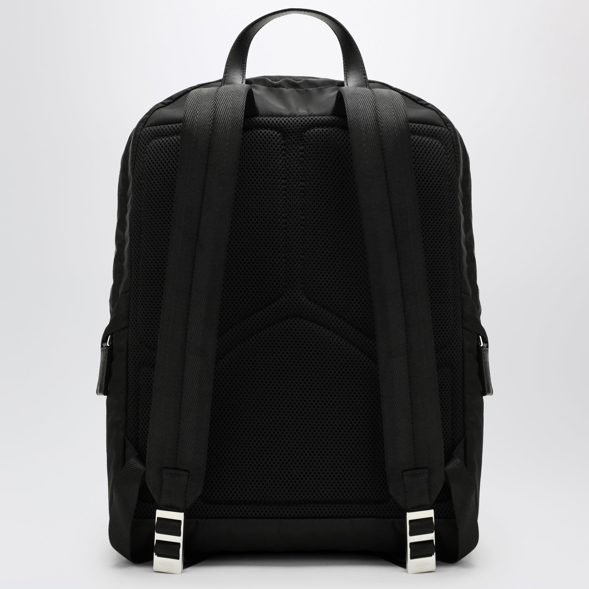 Schwarzer Rucksack aus Re-Nylon