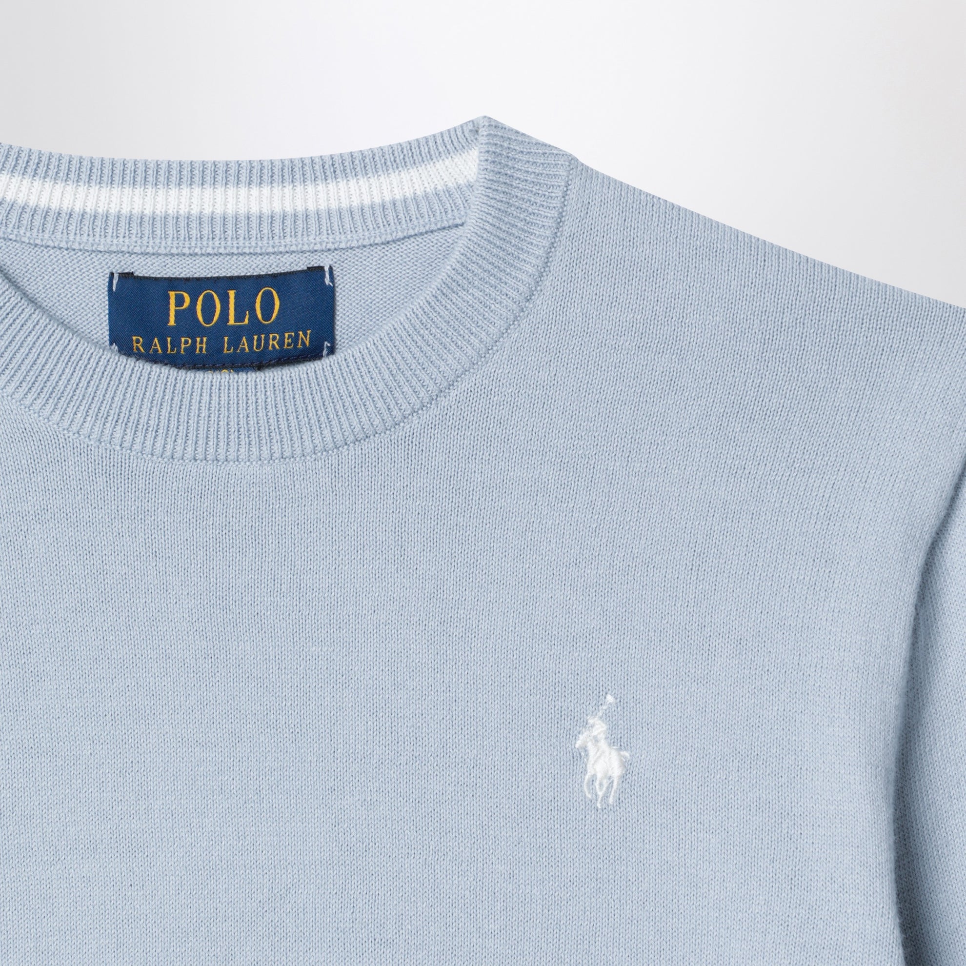 Hellblauer Baumwollpullover mit Rundhalsausschnitt