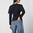 T-shirt nera con doppia manica