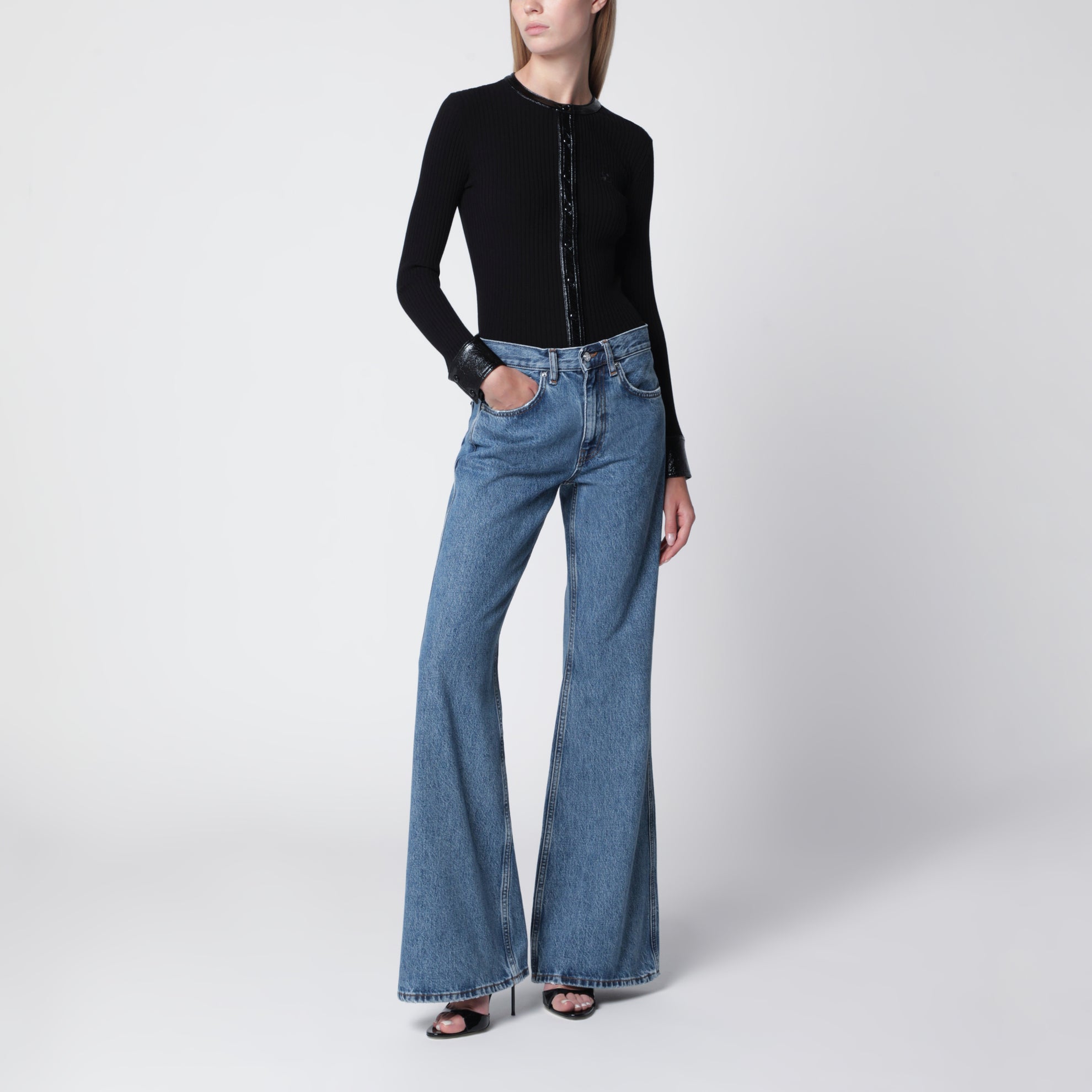 Cardigan a coste con dettagli in vinile nero
