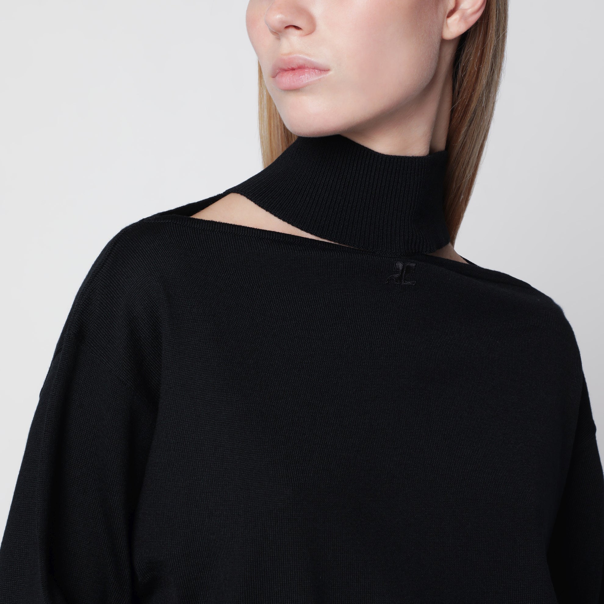 Maglione a collo alto in lana merino nero
