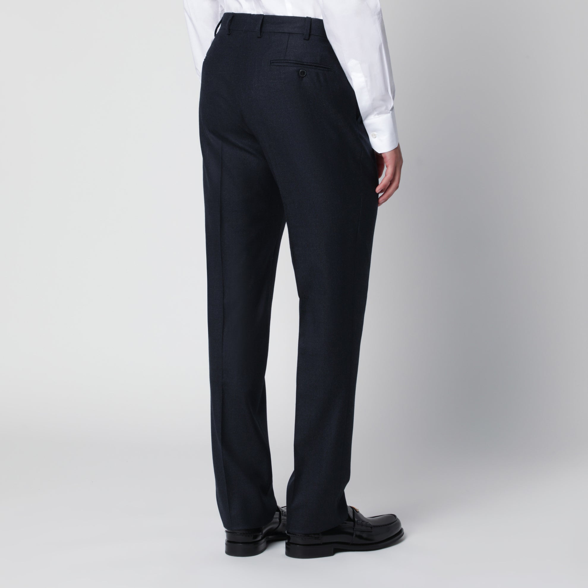 Single-breasted blue wool suit