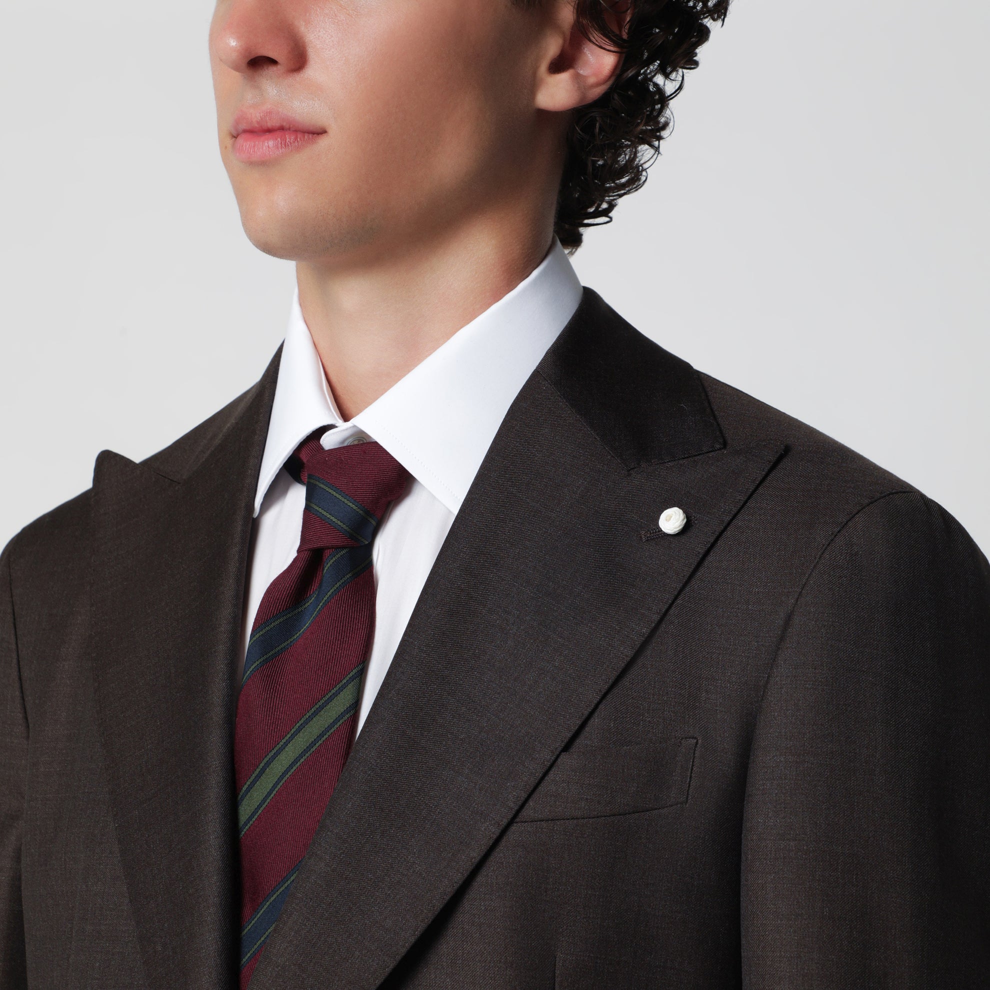 Brauner einreihiger Anzug aus Wolle