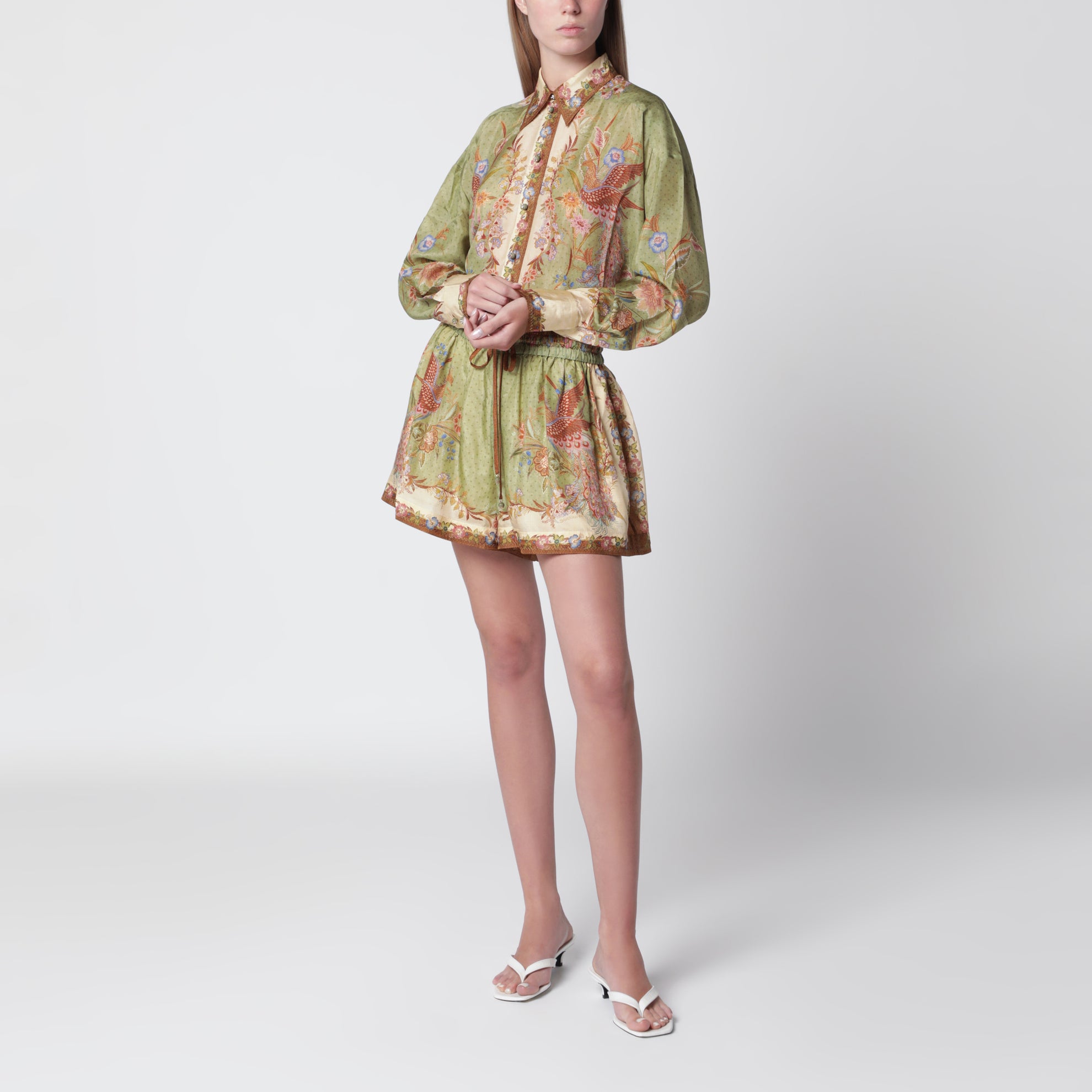 Short Indra Relaxed en soie fleurie kaki