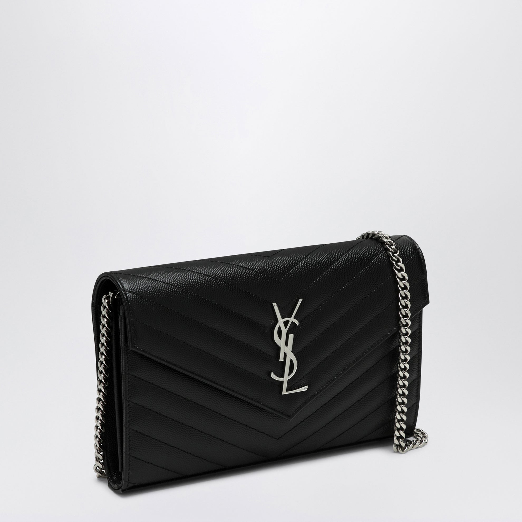 Pochette avec chaîne Cassandre noire
