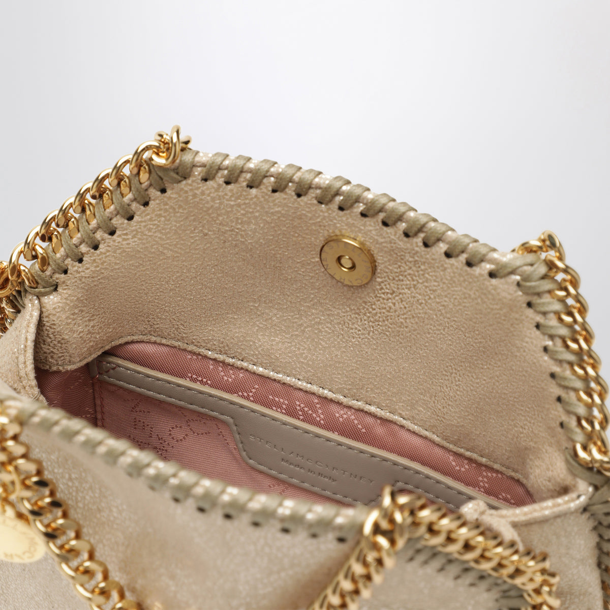 Pyritfarbene Micro Falabella Tote Bag mit Metallic-Finish
