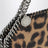Micro sac tote Falabella à motif léopard