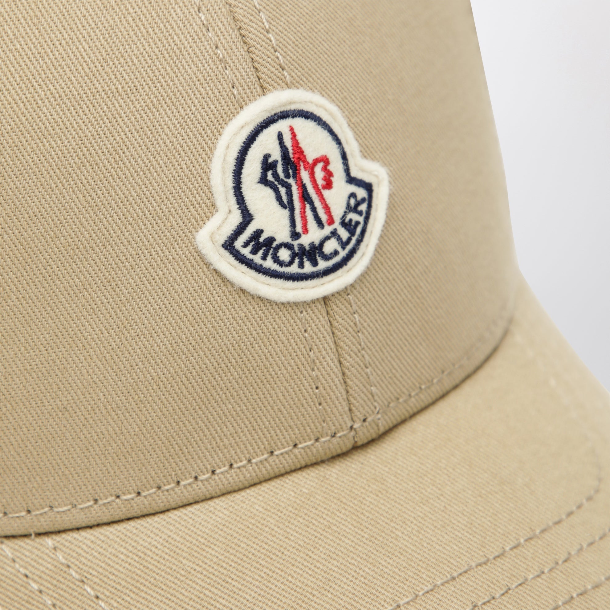 Casquette de baseball beige avec patch logo