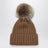 Beige Wollmütze mit Bommel