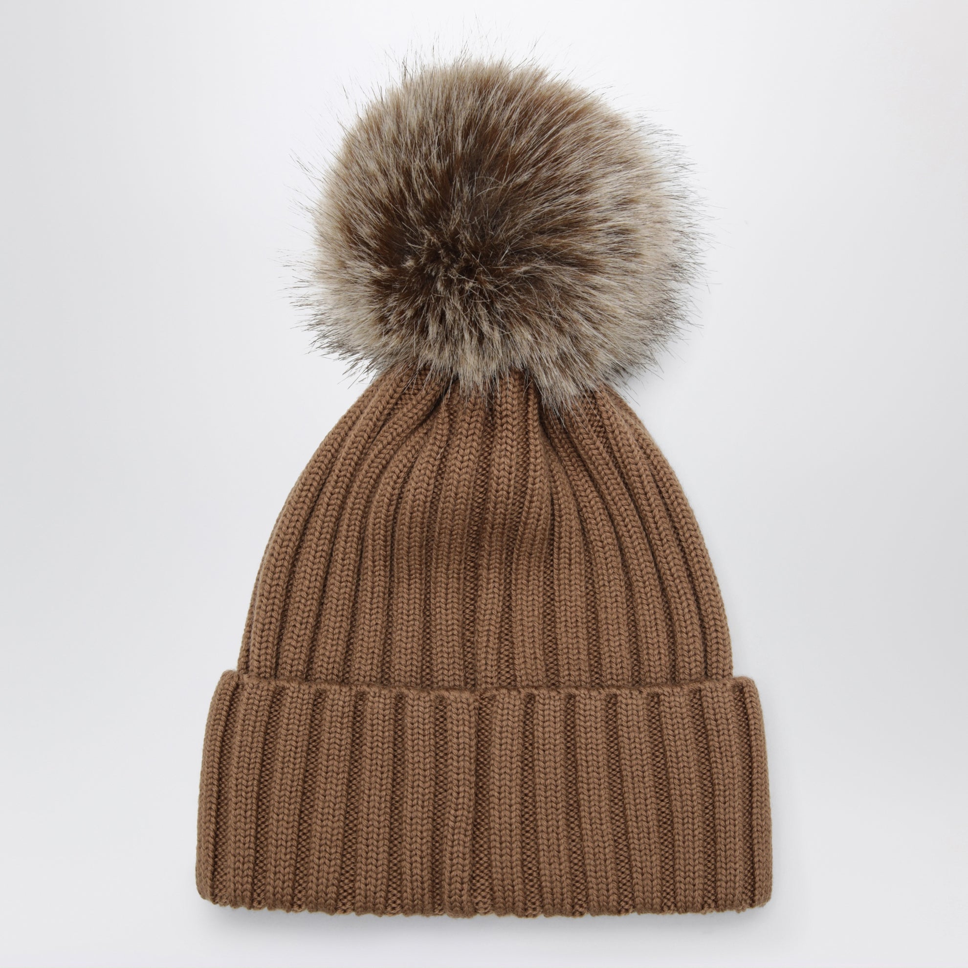 Beige Wollmütze mit Bommel