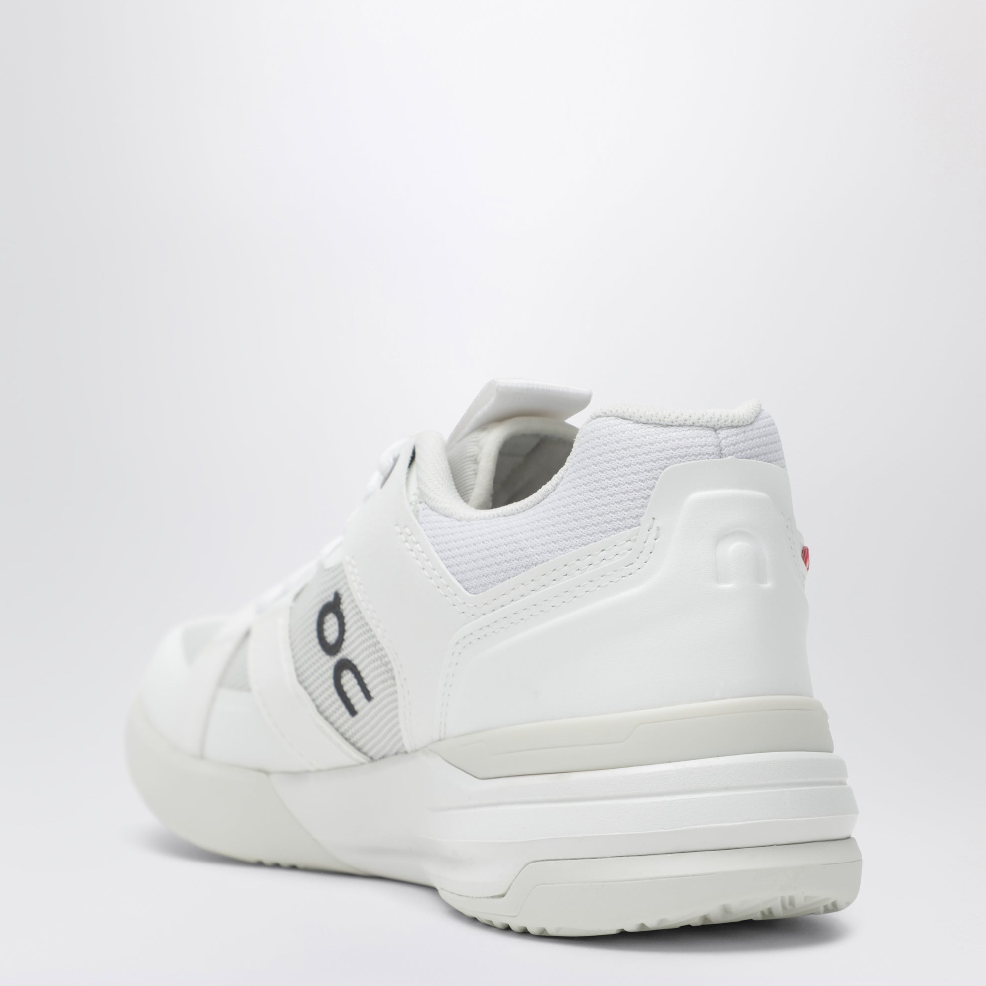 The Roger Clubhouse Pro tennis shoes in White | Ice
