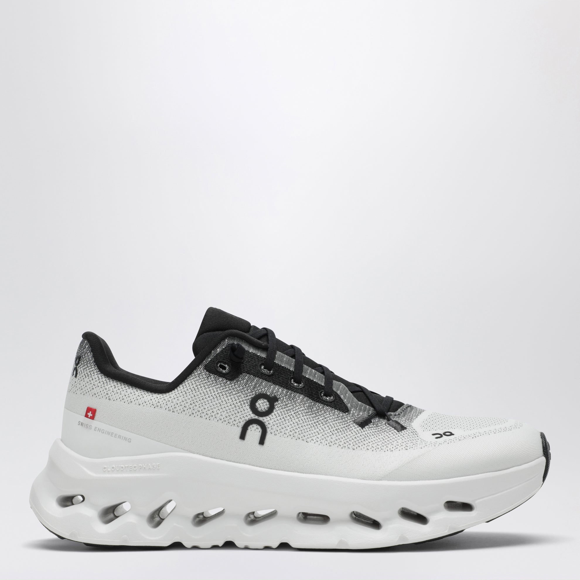 Cloudtilt Black/Ivory Sneakers
