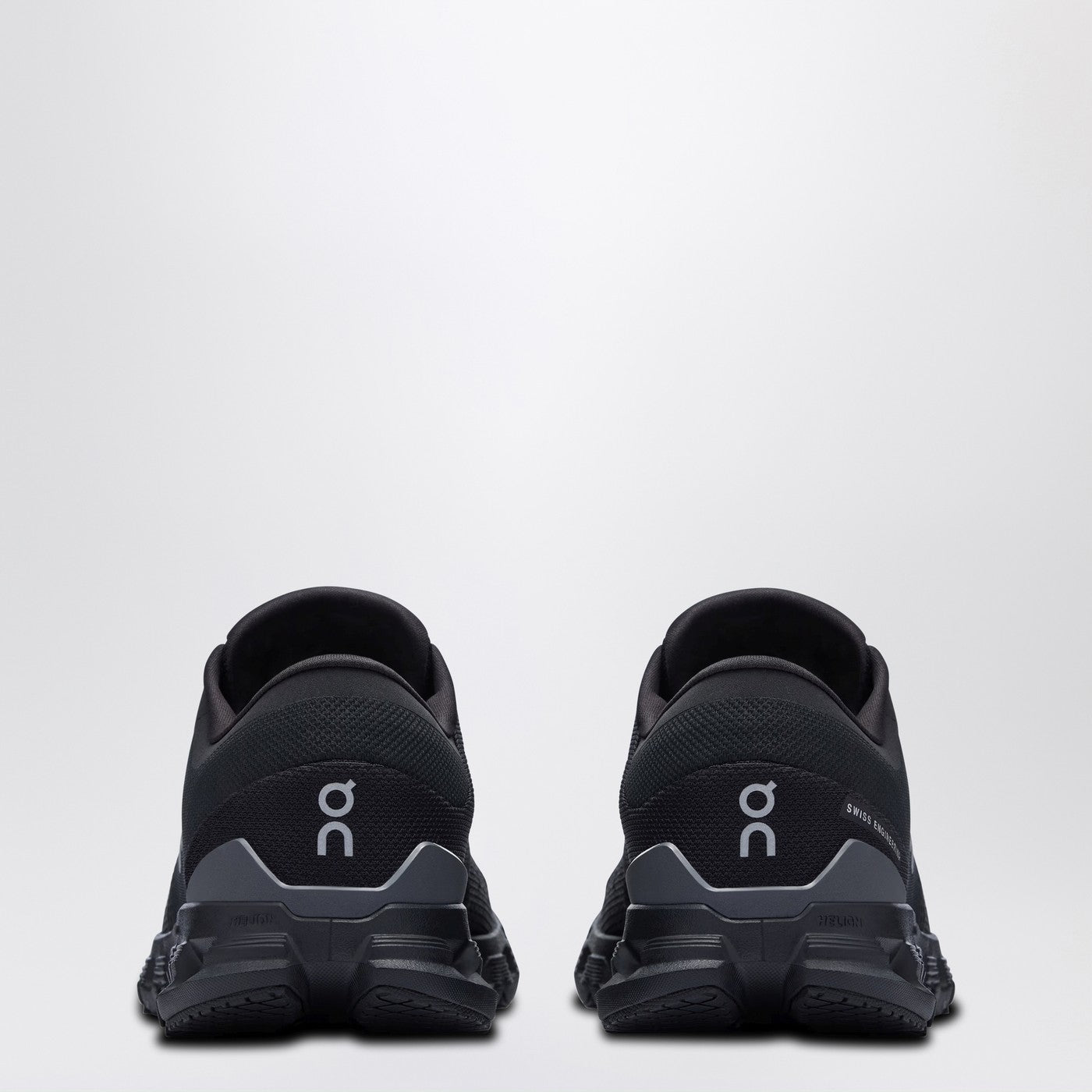 Cloud X 4 Sneakers Black / Eclipse