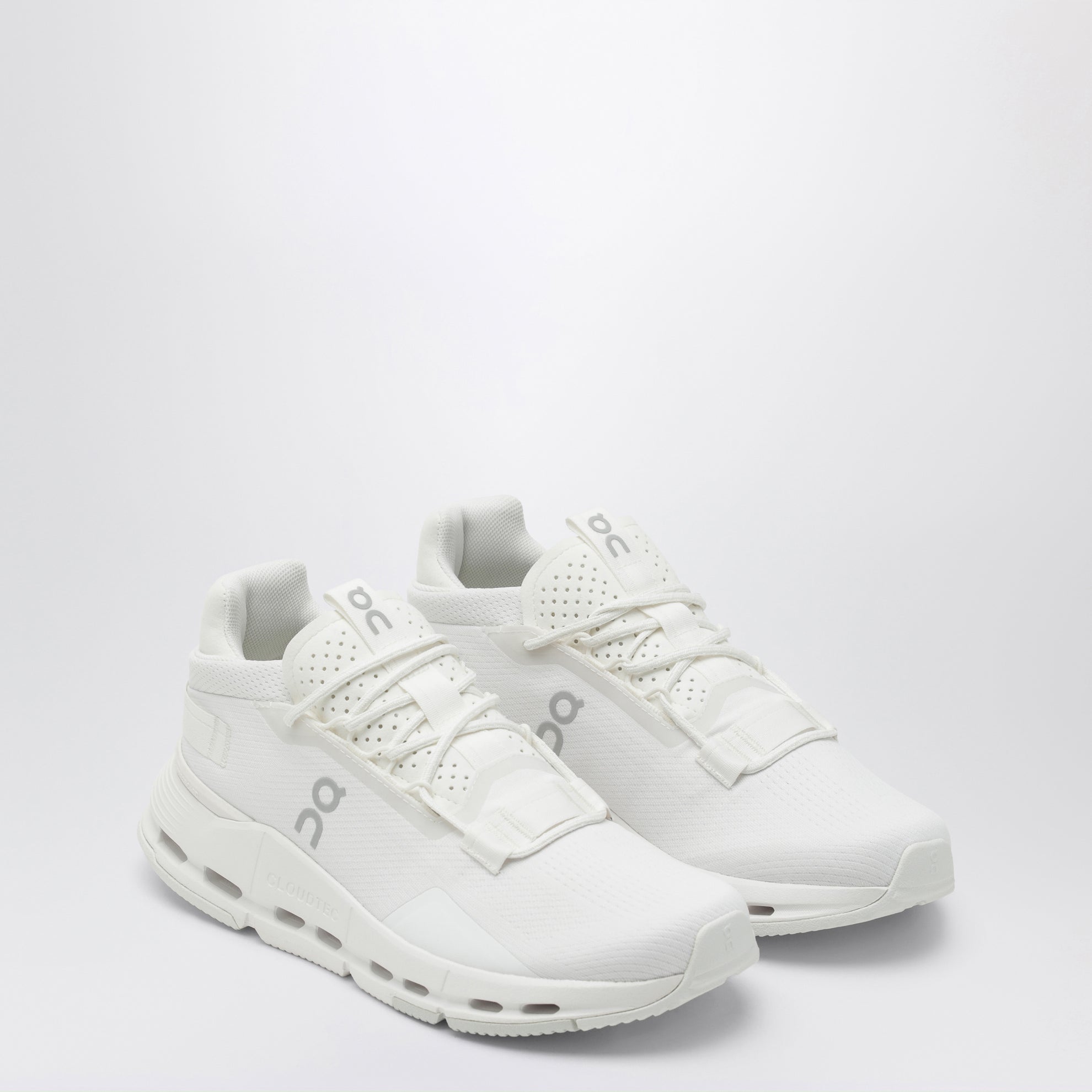 Cloudnova 2 sneakers in White