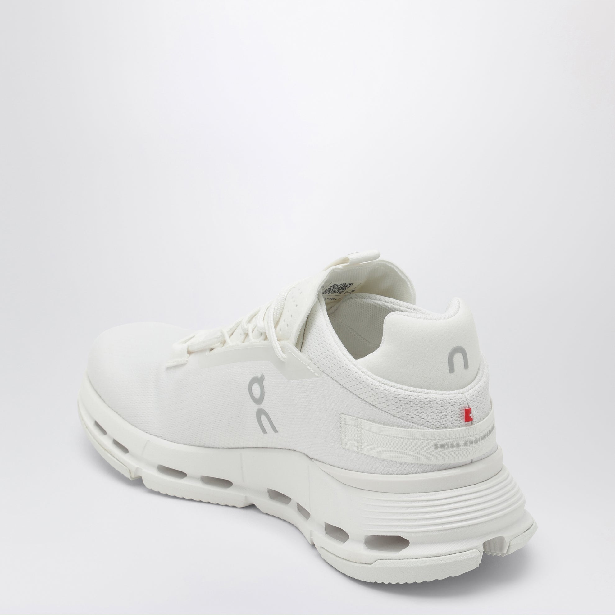 Cloudnova 2 sneakers in White