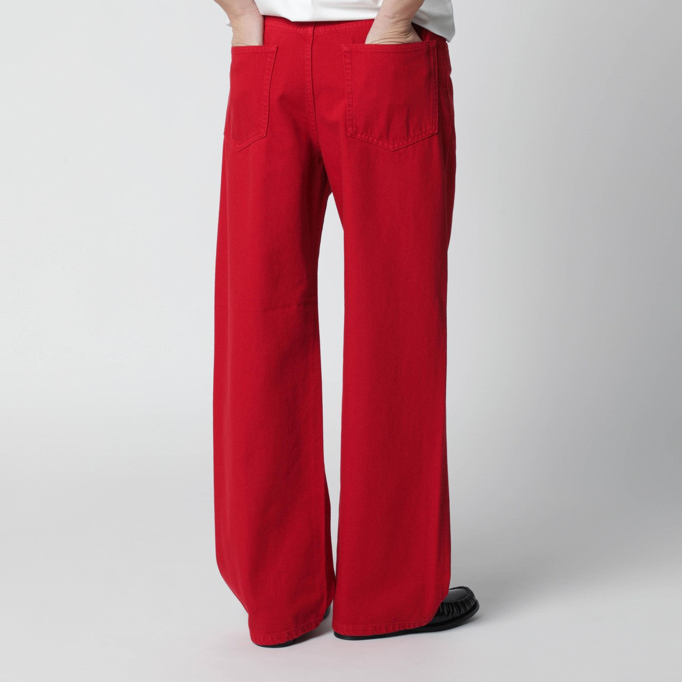 Red cotton trousers