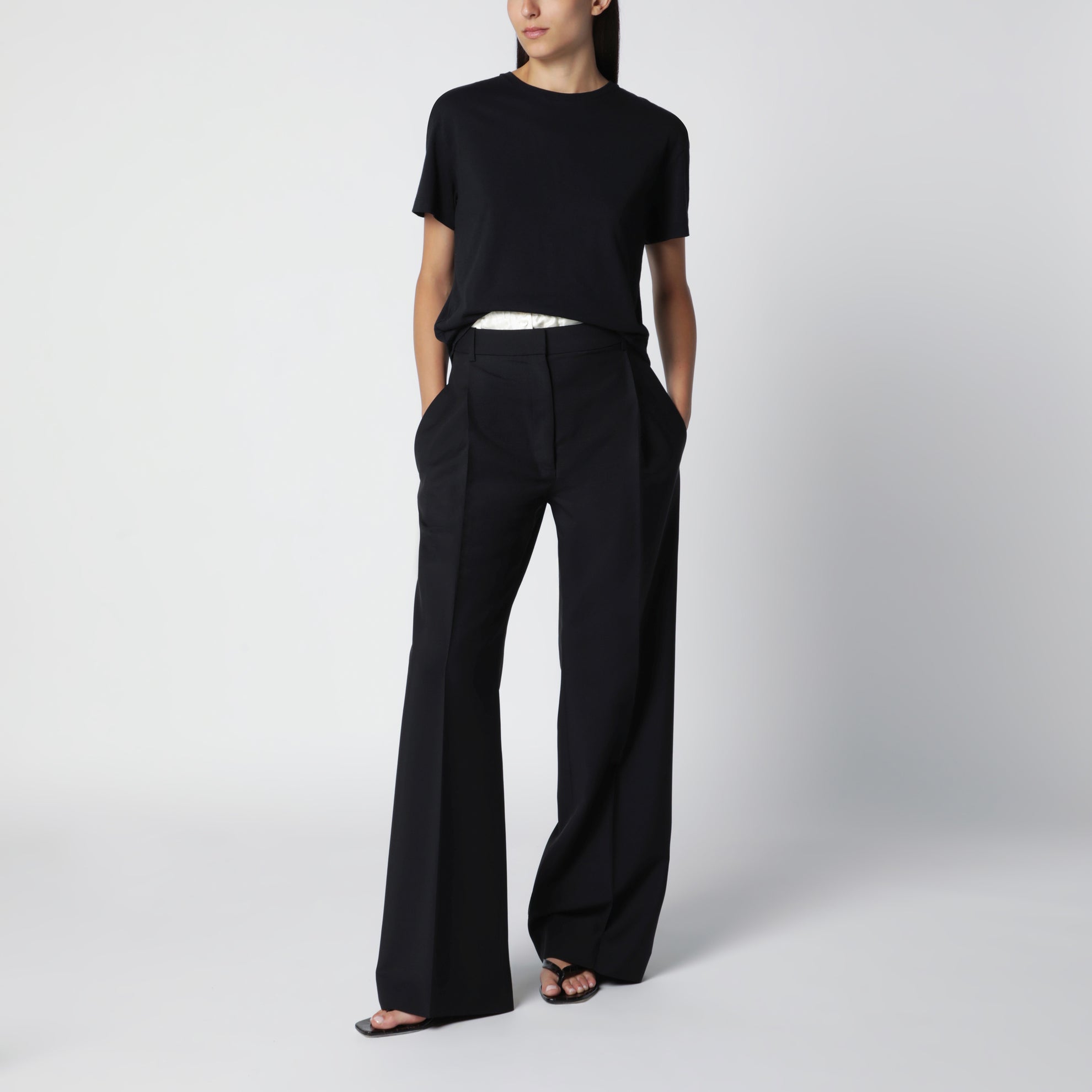 Pantaloni neri con dettaglio boxer