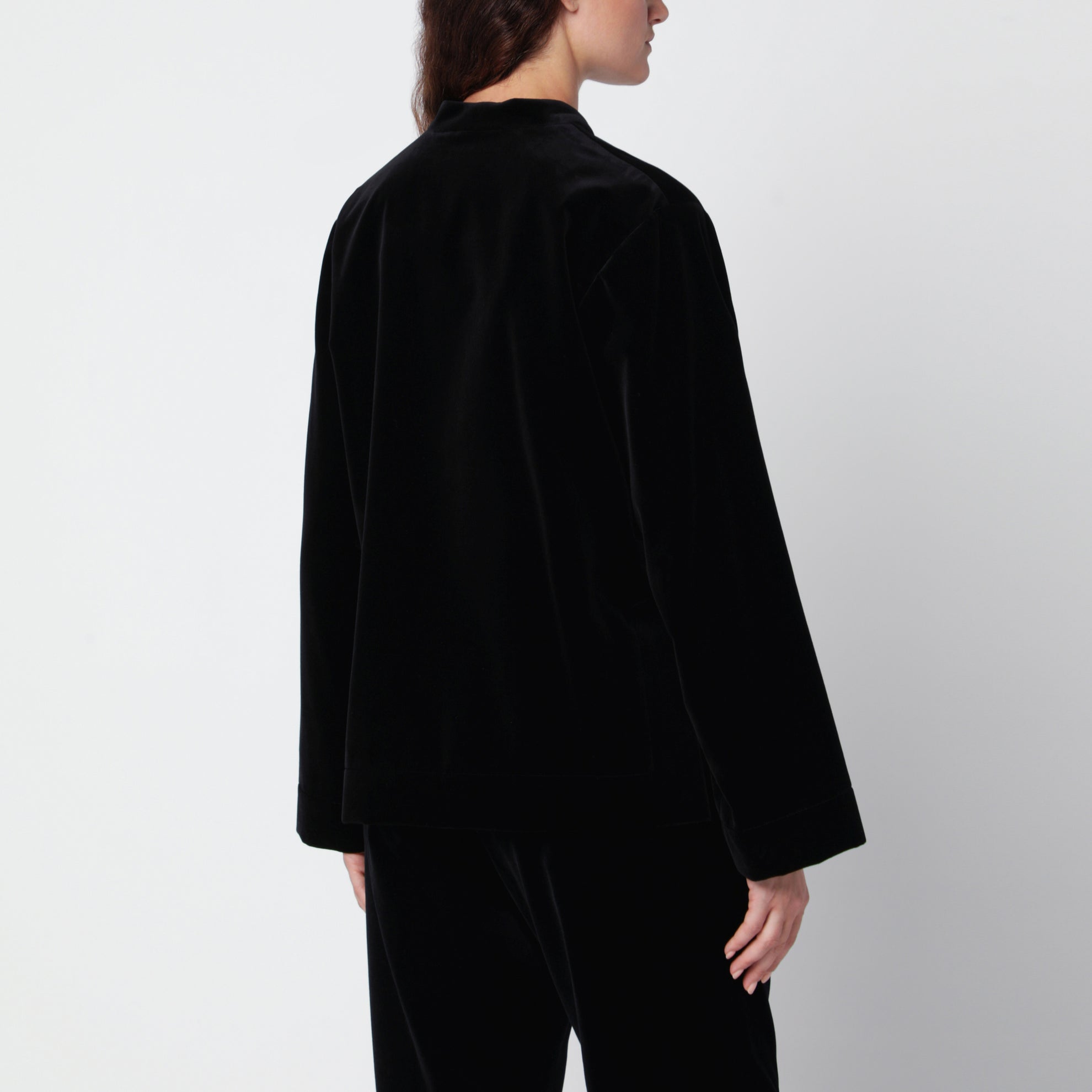 Black velvet jacket with Pankou fastening