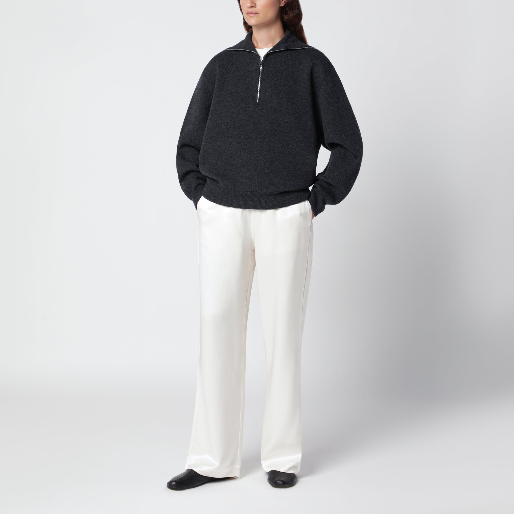 Charcoal grey wool and cashmere pullover