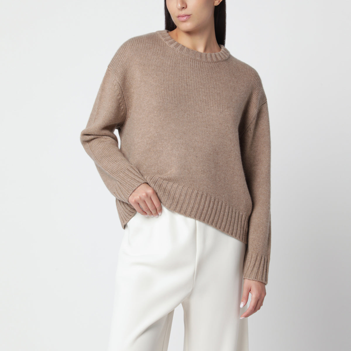 Maglione girocollo Cru beige in misto cashmere