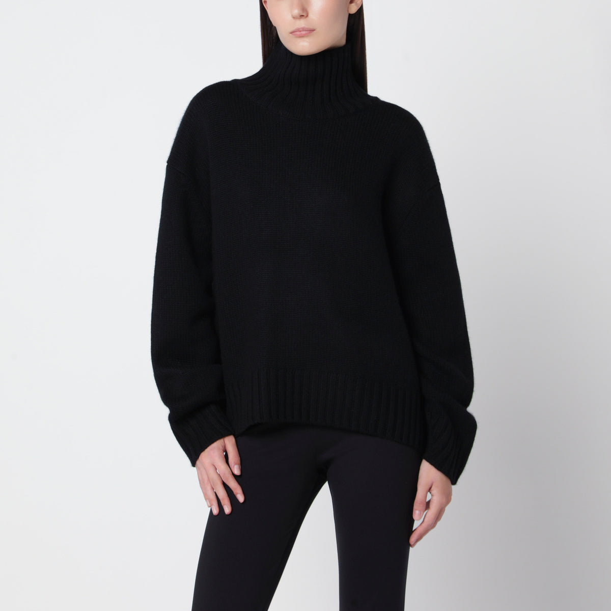 Nola black turtleneck sweater in wool and cashmere