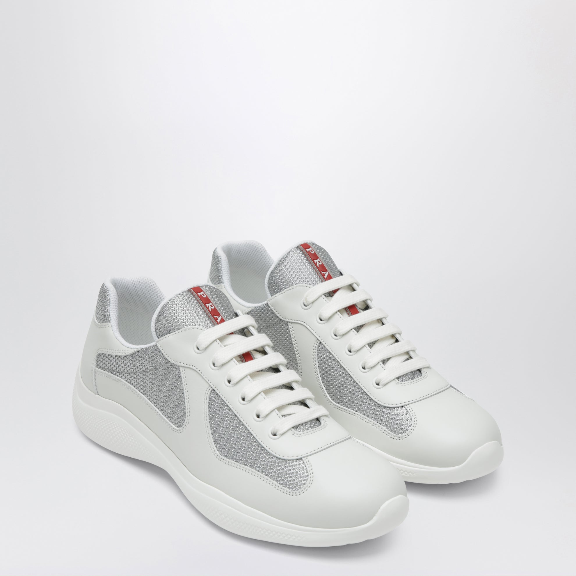 White/silver America's Cup trainers