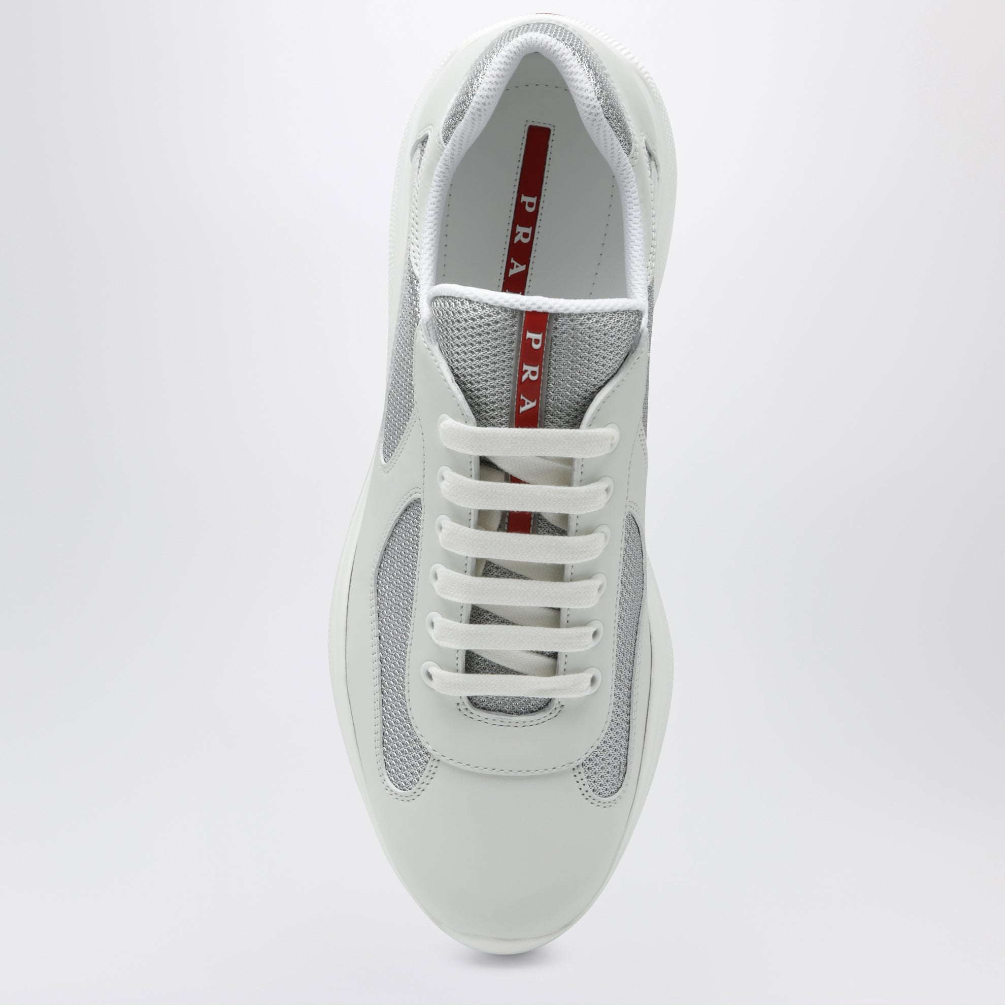 White/silver America's Cup trainers