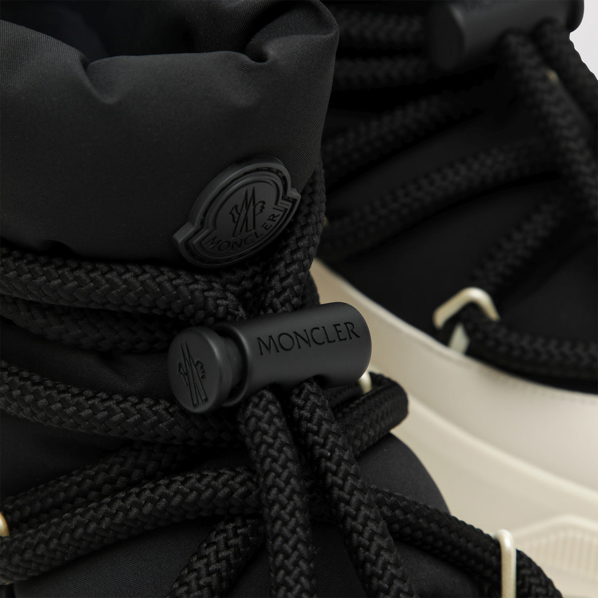 Stivali da neve Moncler Altive Mid neri