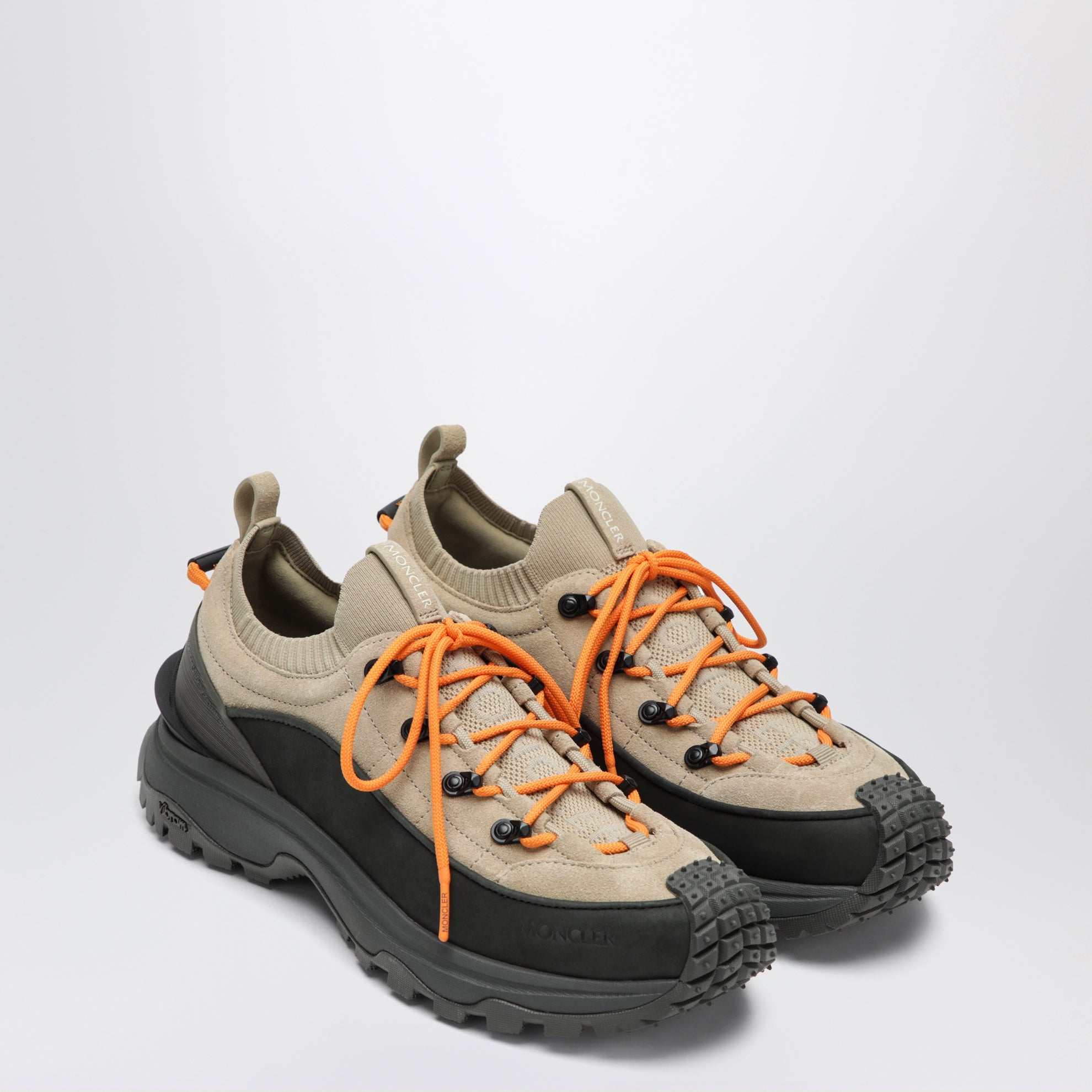 Sneaker Trailgrip Lite3 in pelle scamosciata beige