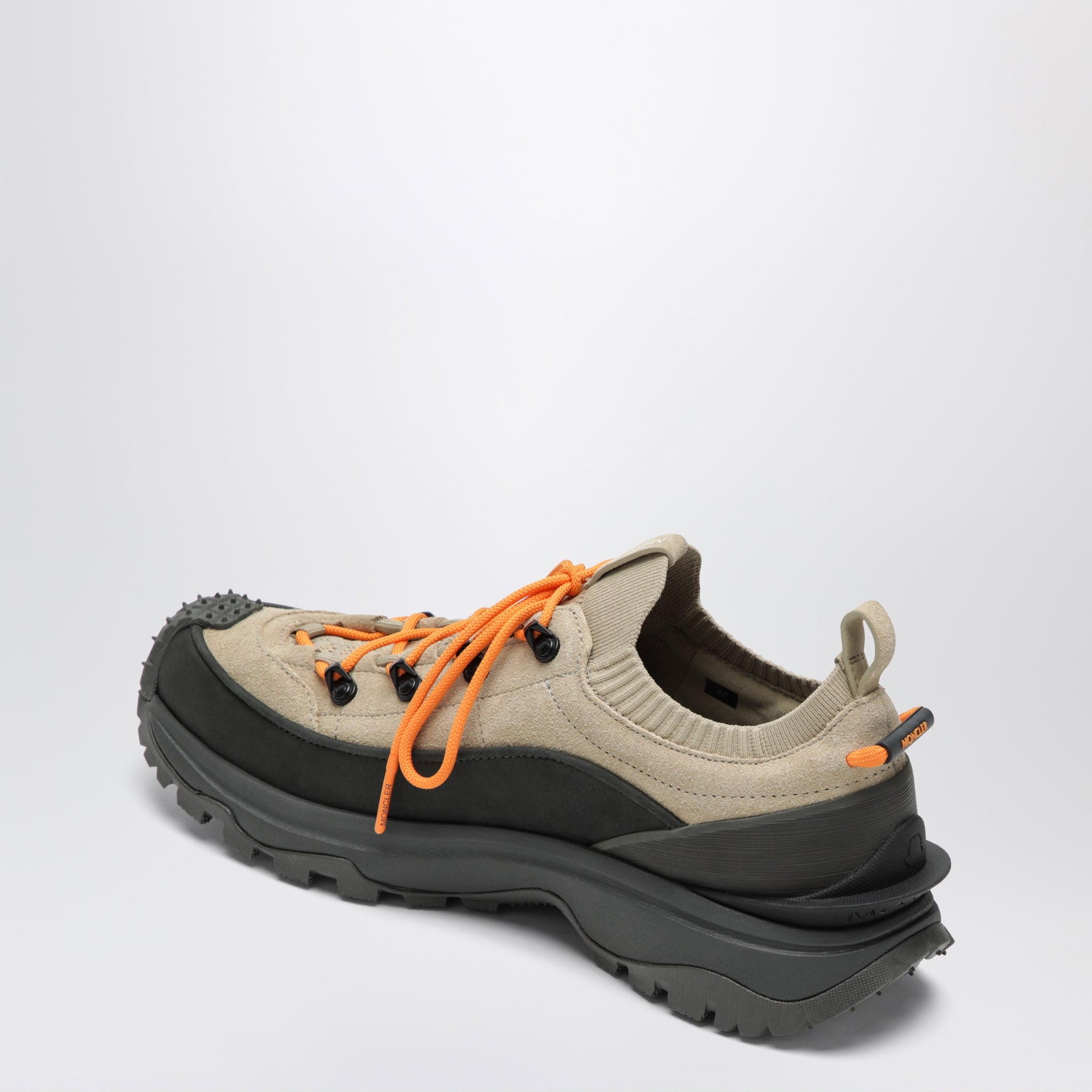 Sneaker Trailgrip Lite3 in pelle scamosciata beige