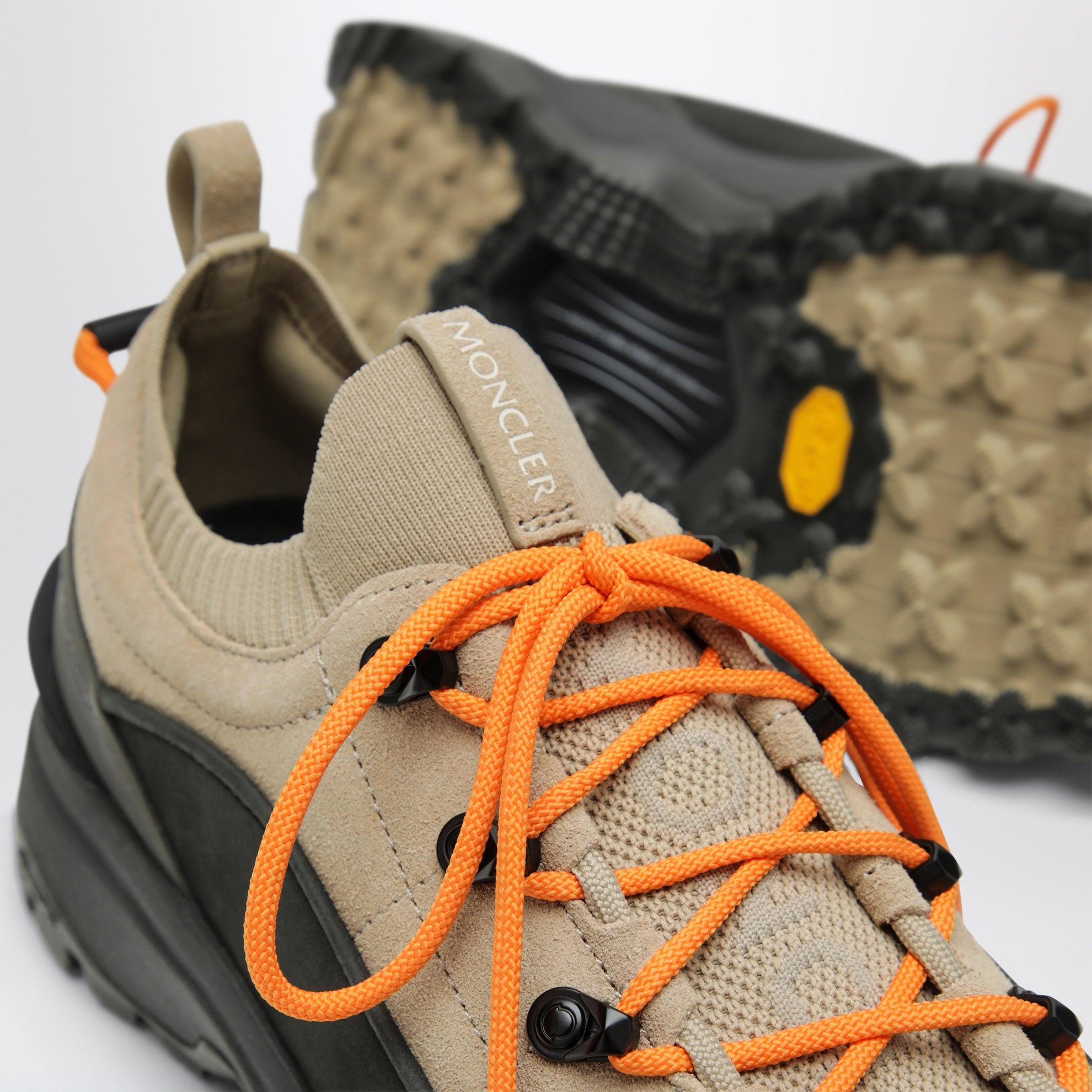 Sneaker Trailgrip Lite3 in pelle scamosciata beige