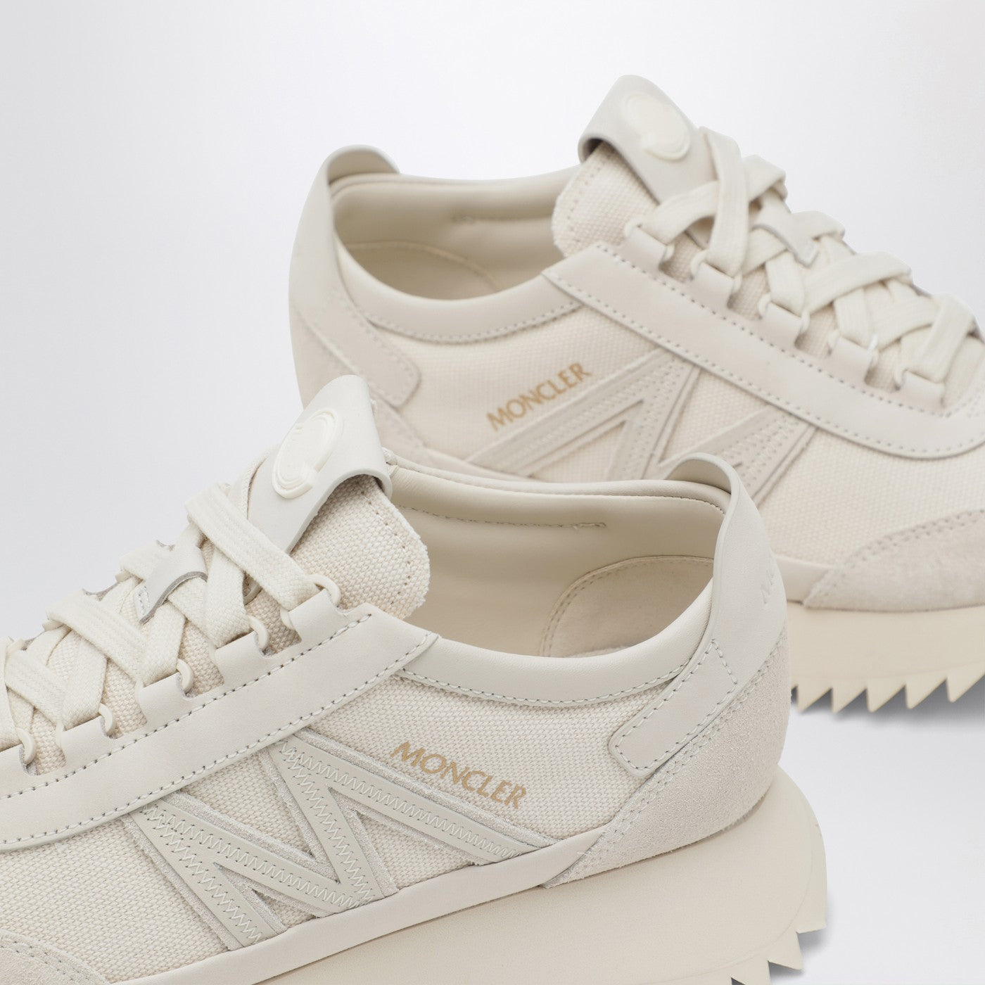 Pacey2 Sneakers aus beigem Canvas und Leder