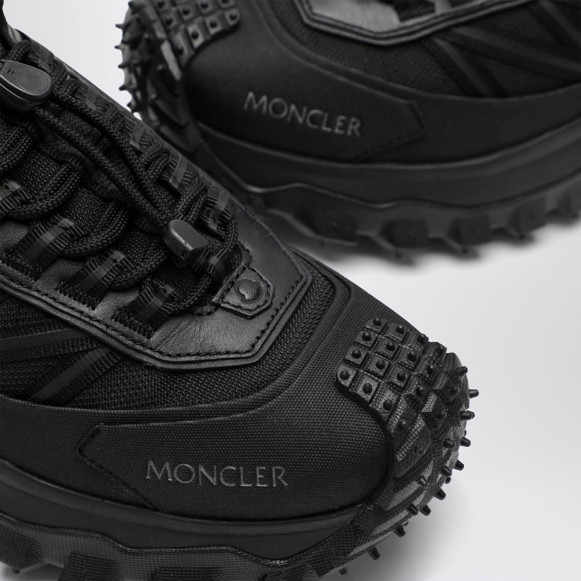 Sneaker Trailgrip GTX nera