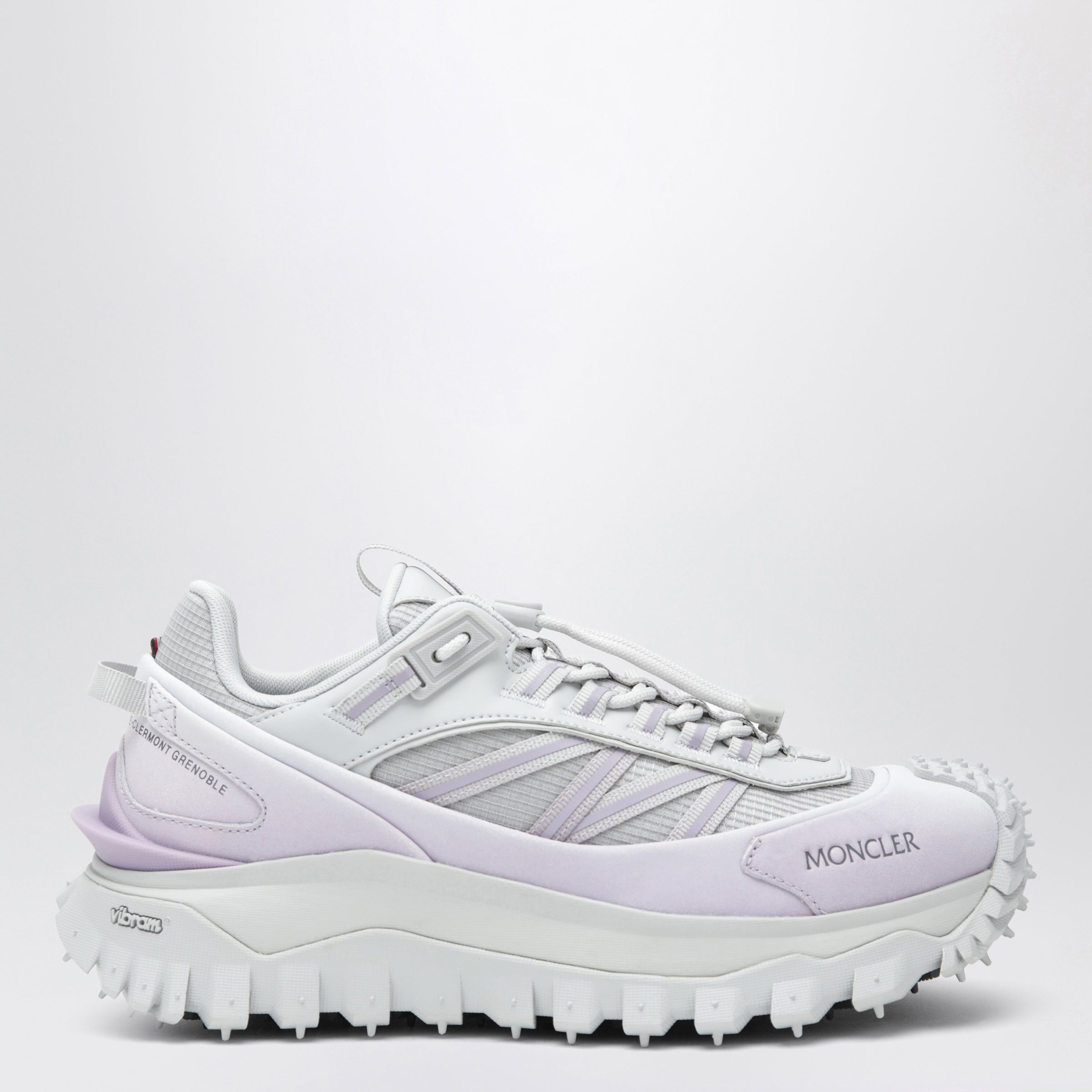 MONCLER スニーカー ホワイト パープル Moncler Trailgrip GTX Sneakers in white and lilac | TheDoubleF