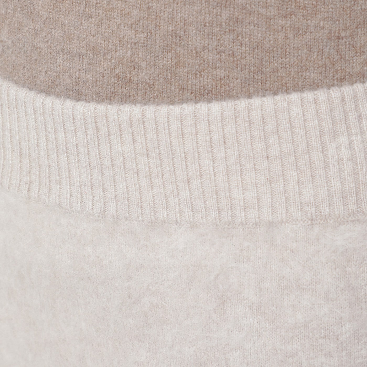 Umi Rock aus taupefarbenem Kaschmir