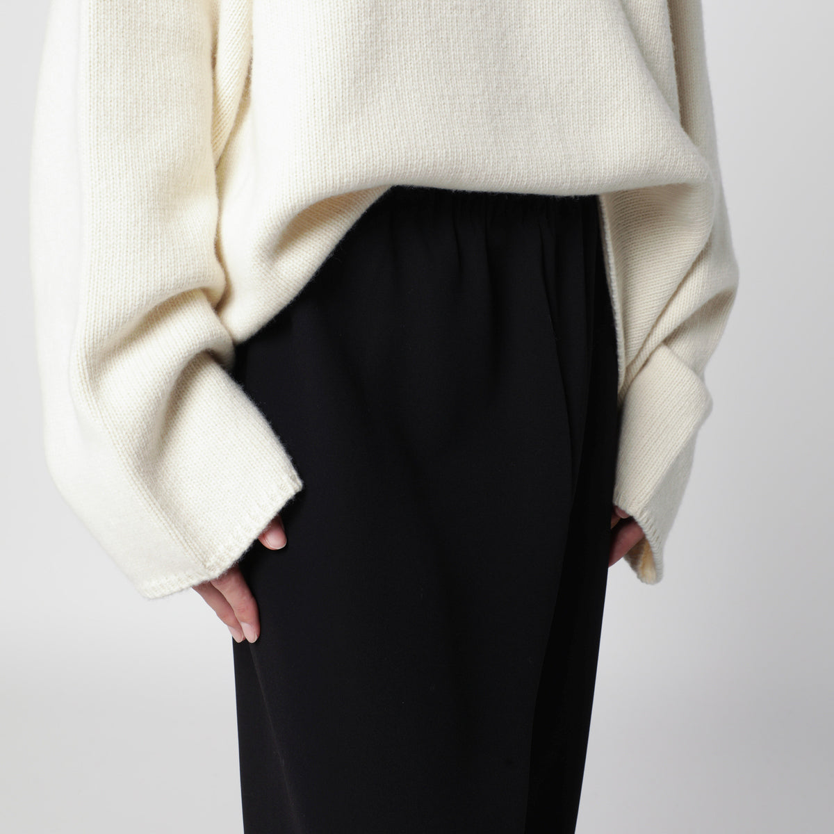Bea schwarze Crêpe-Hose