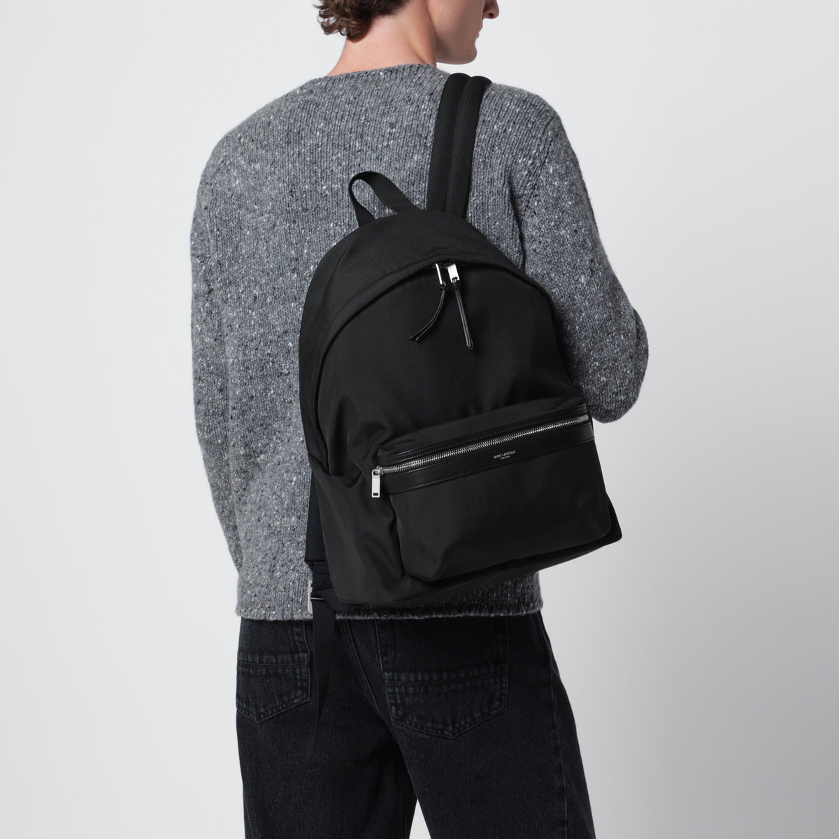 Sac à dos en cuir et nylon noir