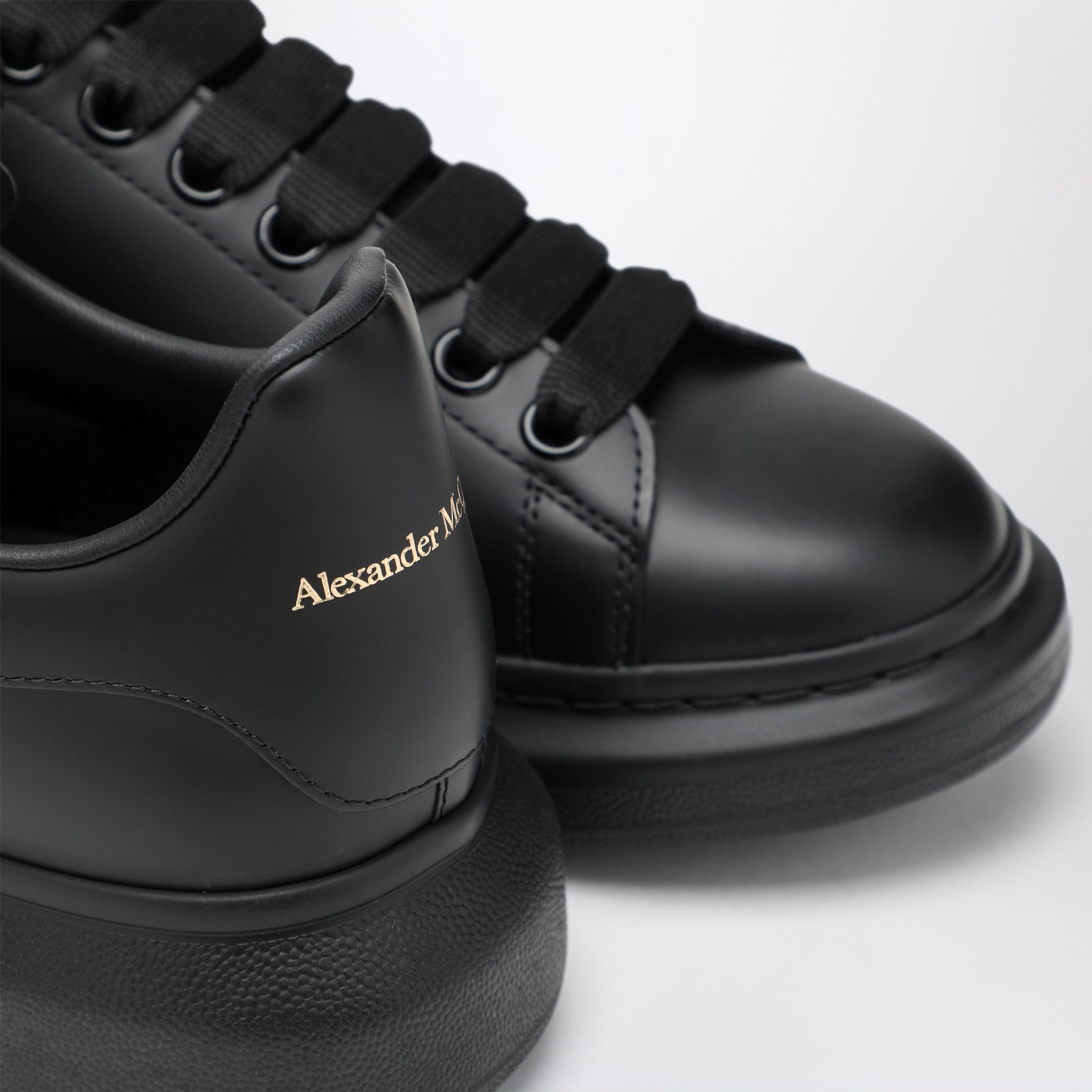 Alexander McQueen Sneakers Oversize black | TheDoubleF