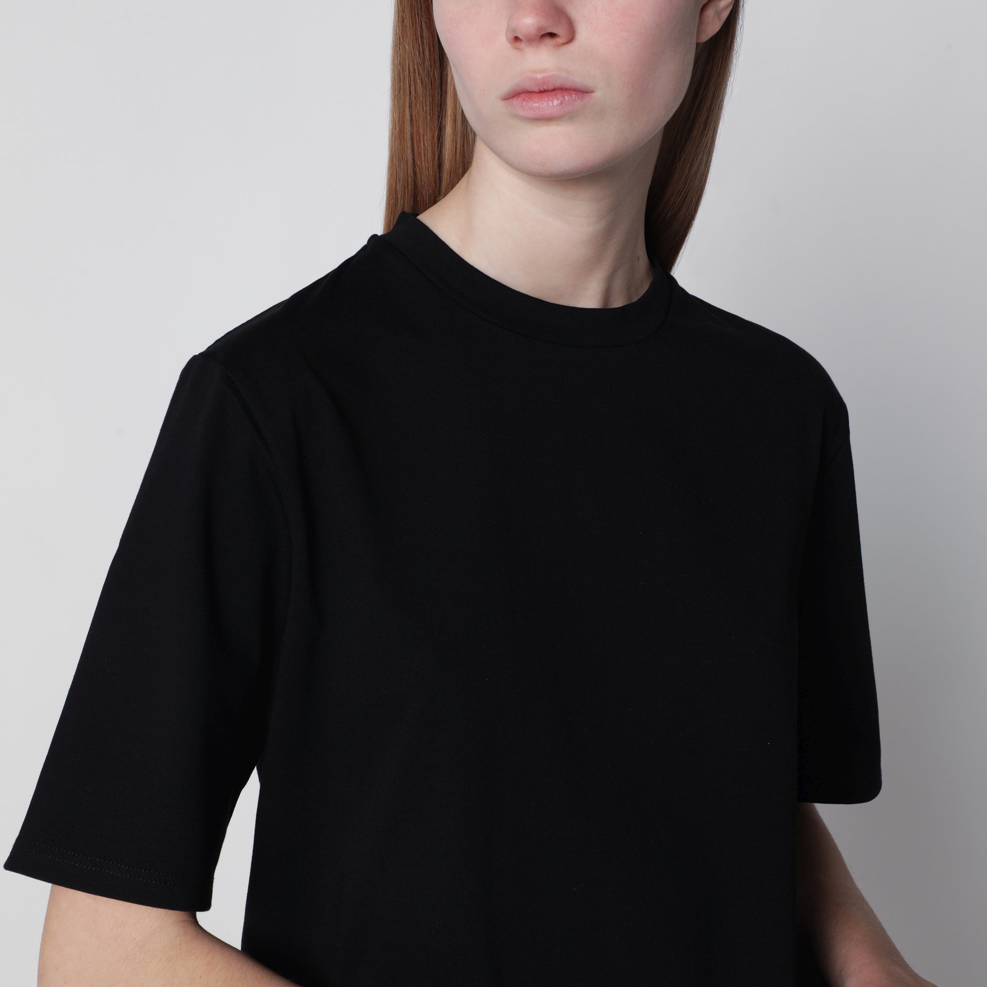 Schwarzes Kurzarm-T-Shirt aus Baumwolle