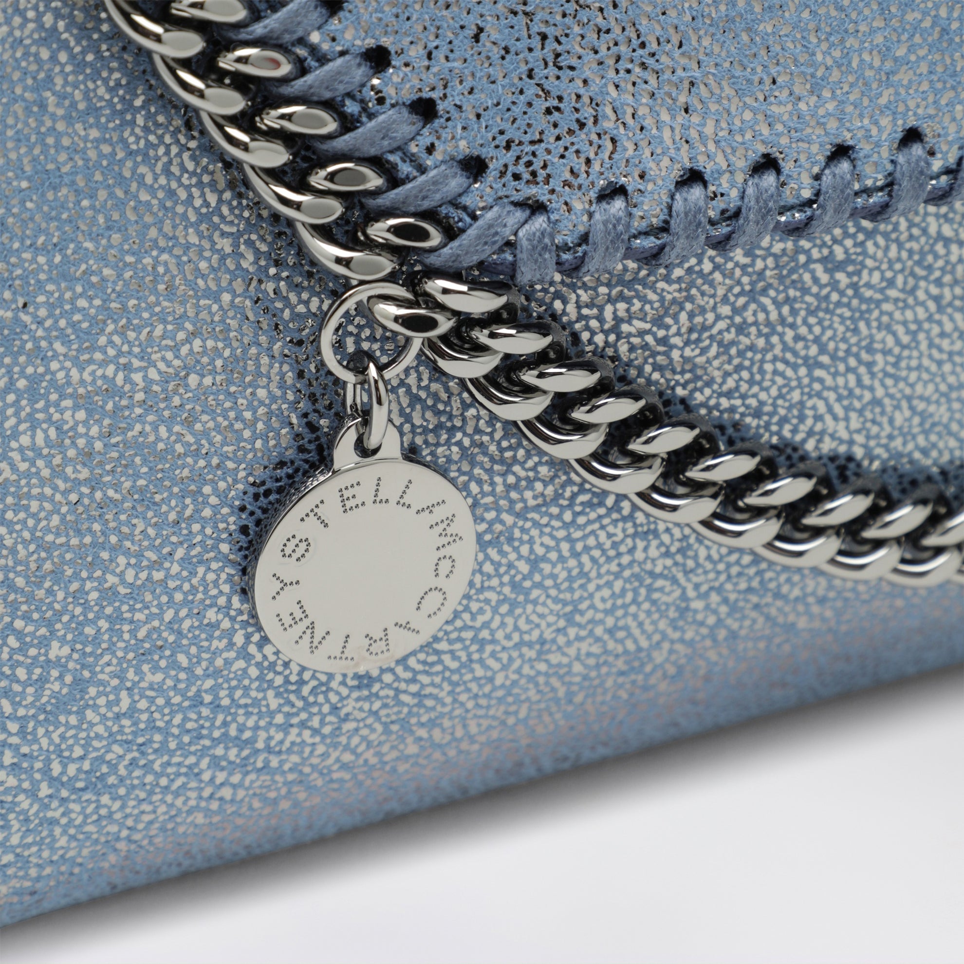 Falabella Kettenportemonnaie in Metallic-Denim