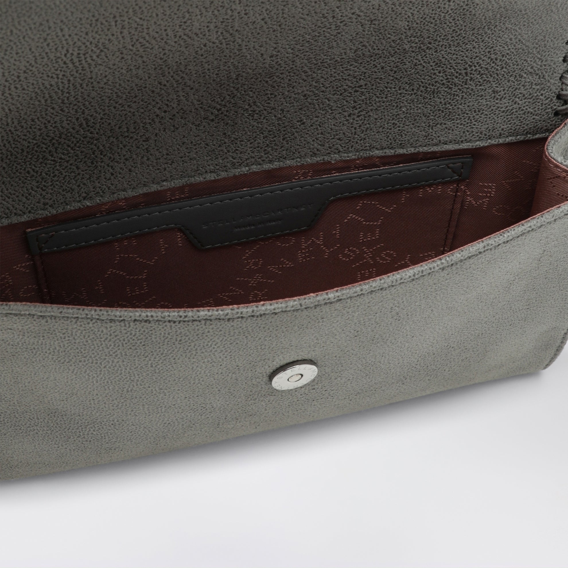 Hellgraue Falabella Umhängetasche in Brieftaschenform