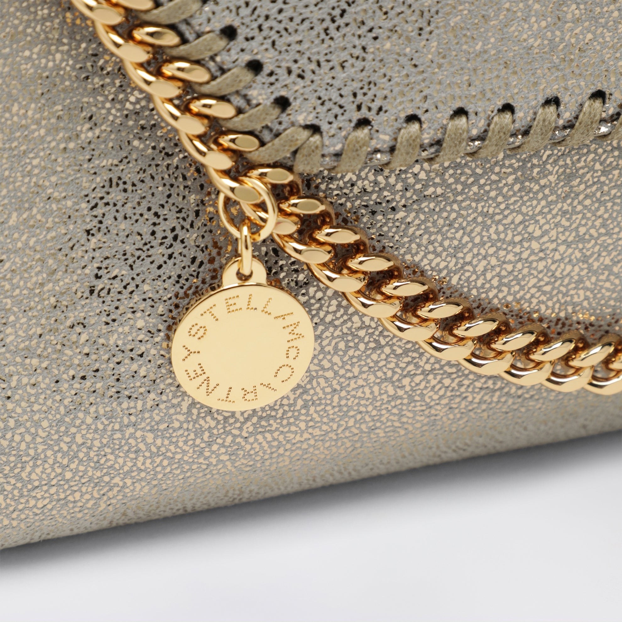 Falabella Kettenportemonnaie in Metallic-Pyrit