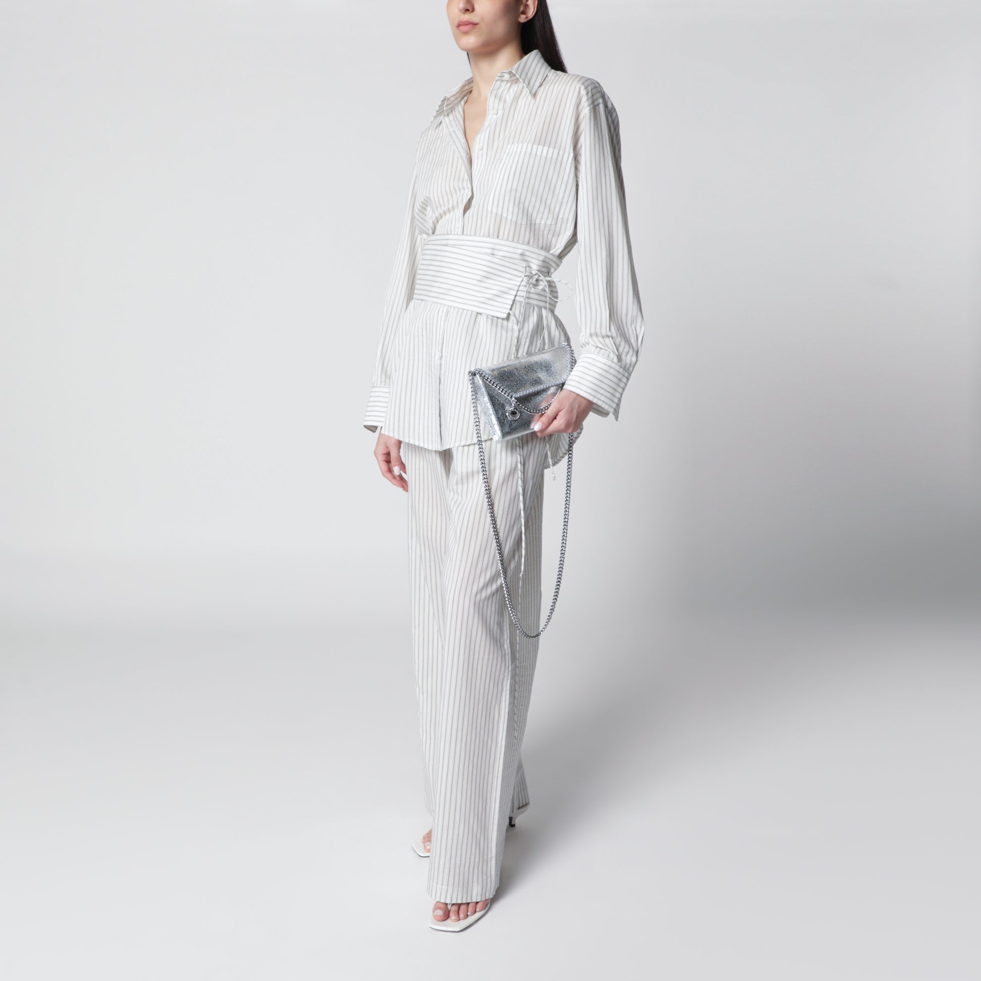 Falabella Umhänge-Geldbörsentasche in Metallic-Silber