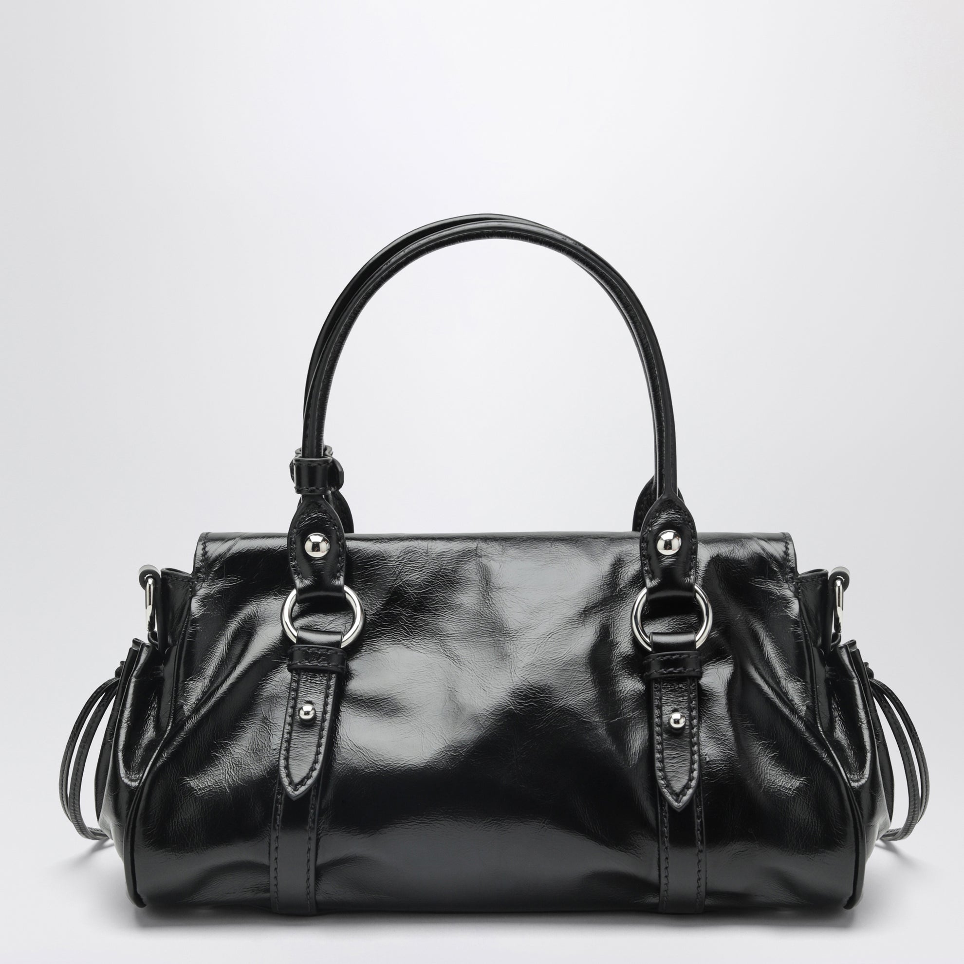 sac à main en cuir noir brillant