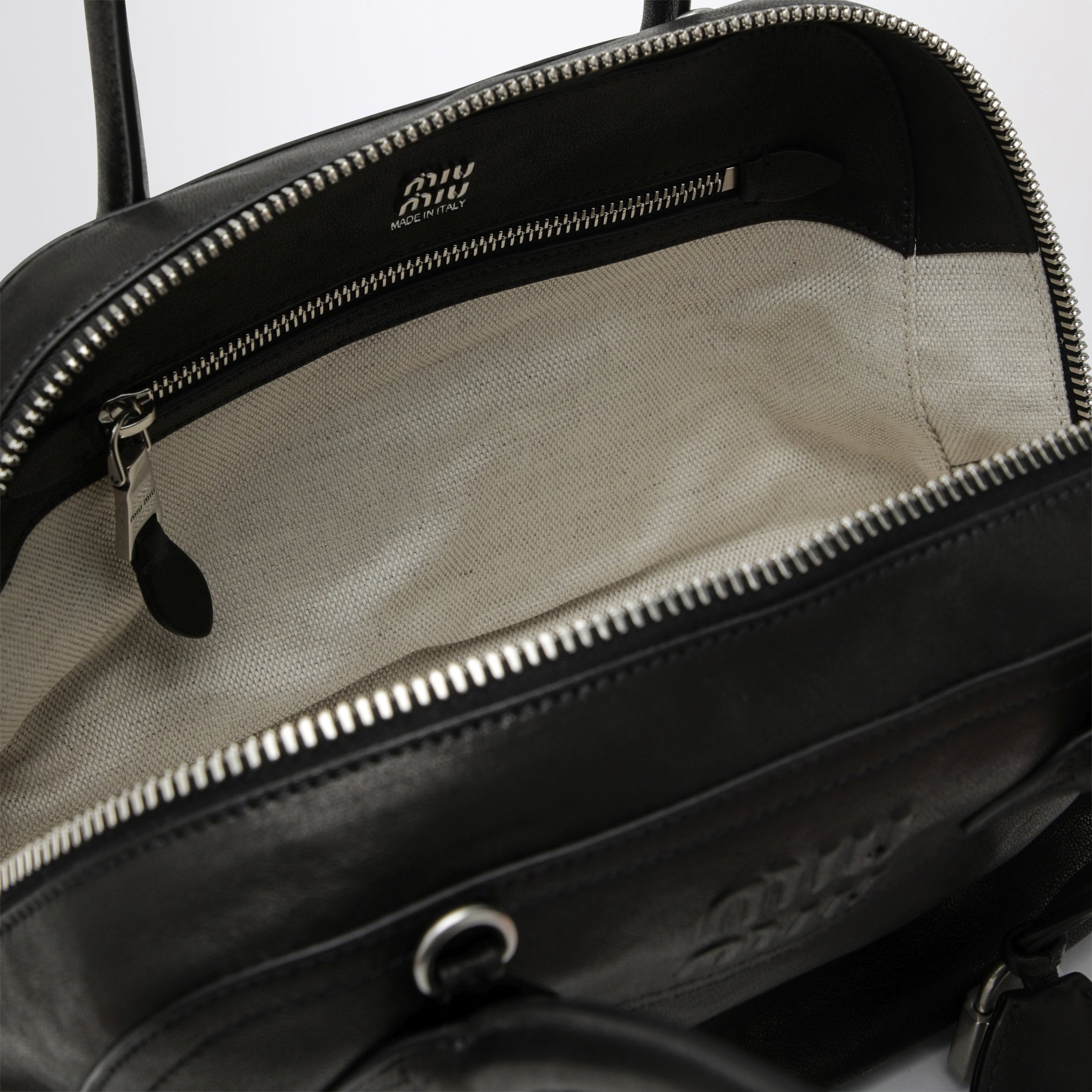 Vivant nappa leather bag in black